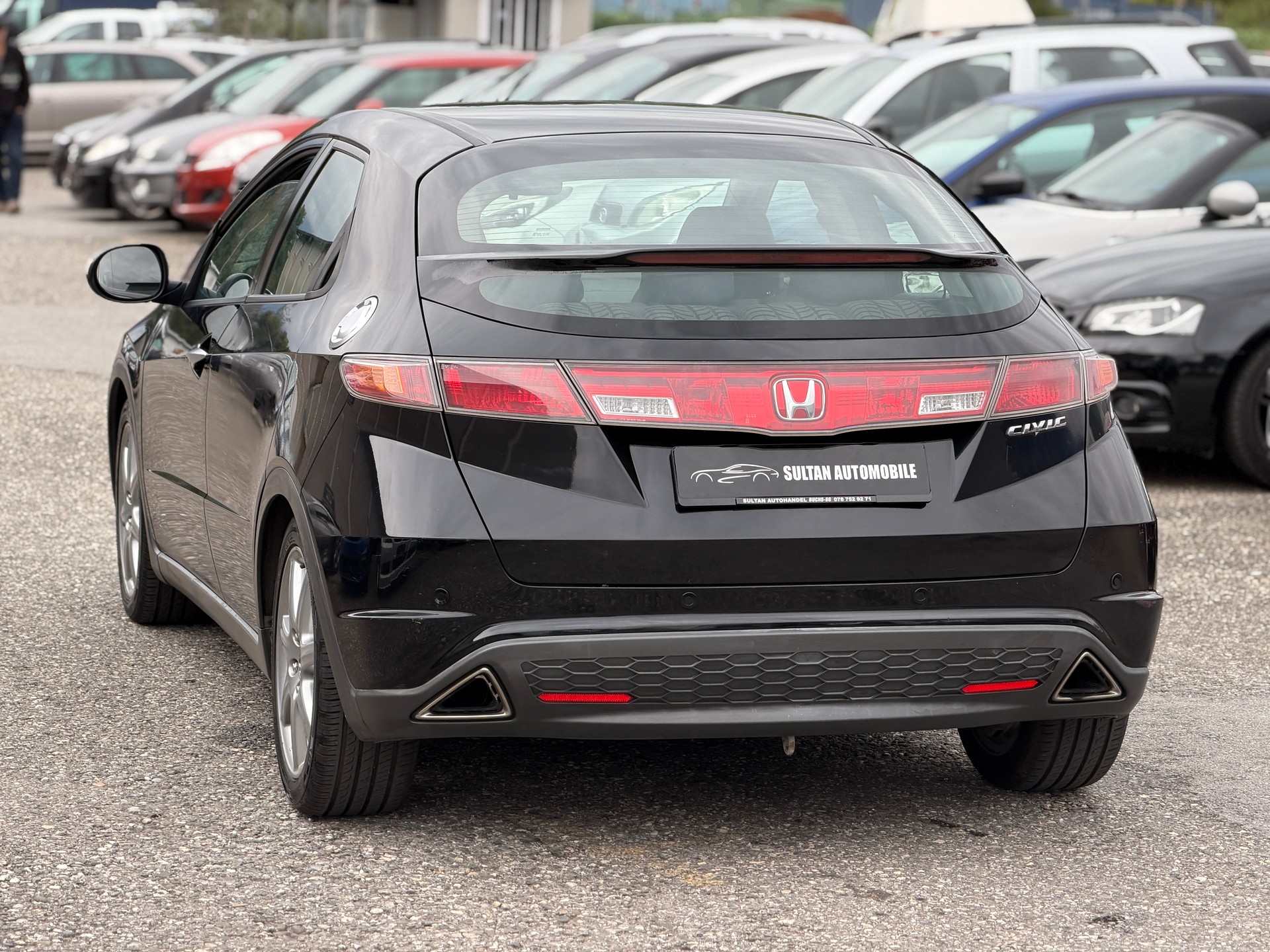 HONDA Civic 1.8i Comfort-image-3