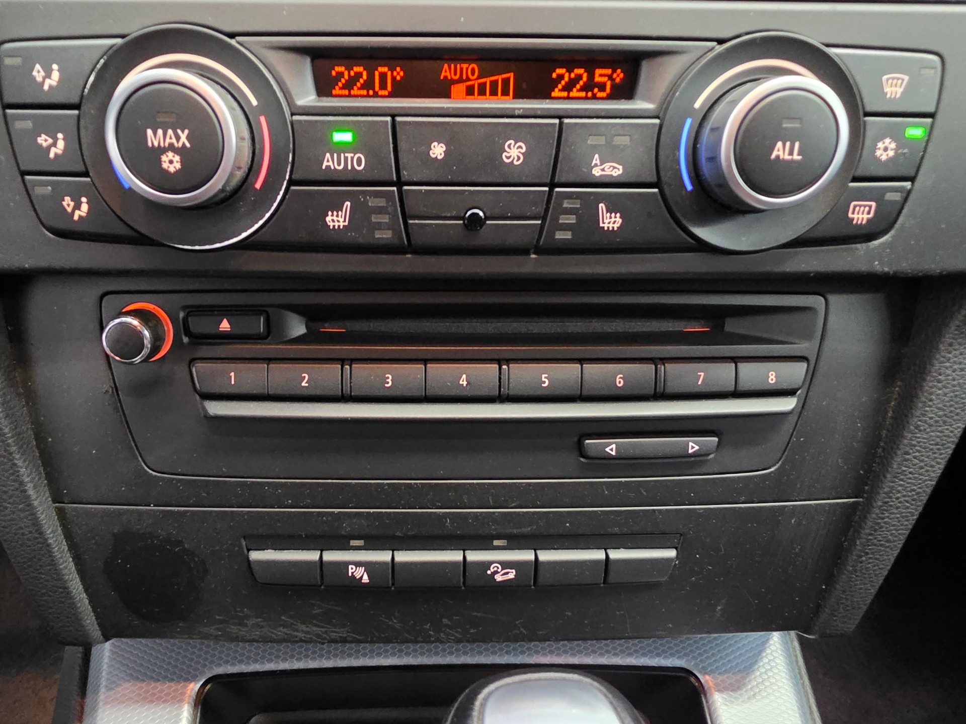 BMW 335i xDrive Touring Steptronic M SPORTPAKET-image-11