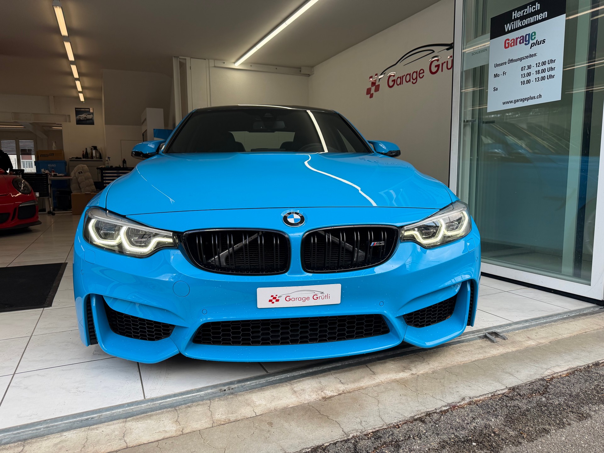 BMW M3 Competition Too Much Collektion-image-15