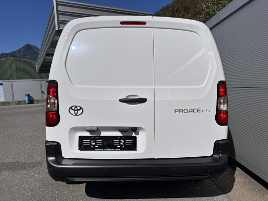 TOYOTA Proace City Van 1.5D ActL-image-4