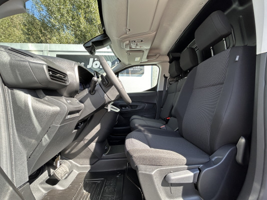 TOYOTA Proace City Van 1.5D ActL-image-8