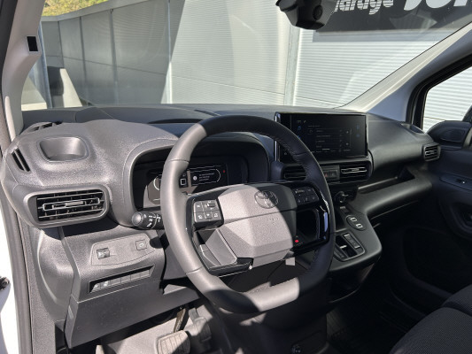 TOYOTA Proace City Van 1.5D ActL-image-7