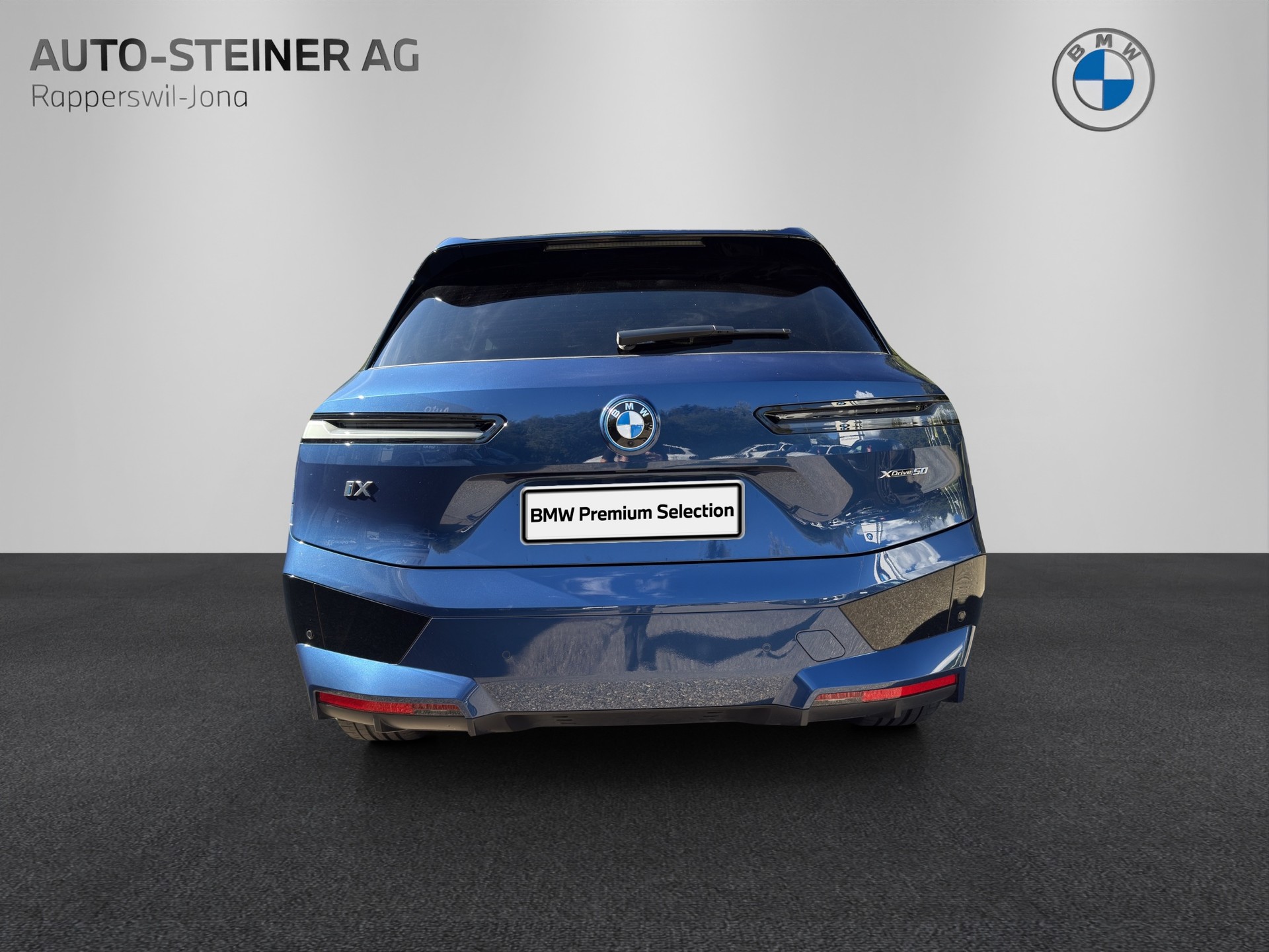 BMW iX xDrive50 Sportpaket-image-2