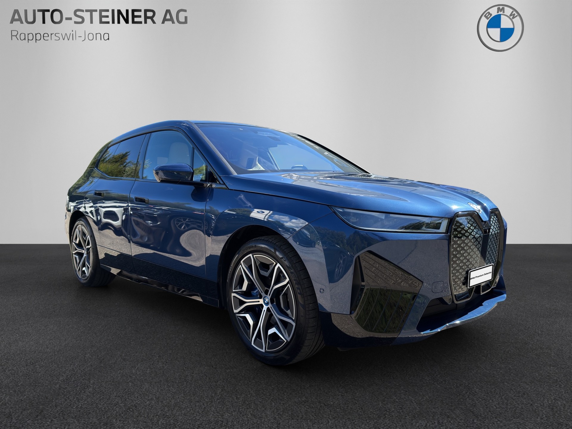 BMW iX xDrive50 Sportpaket-image-5