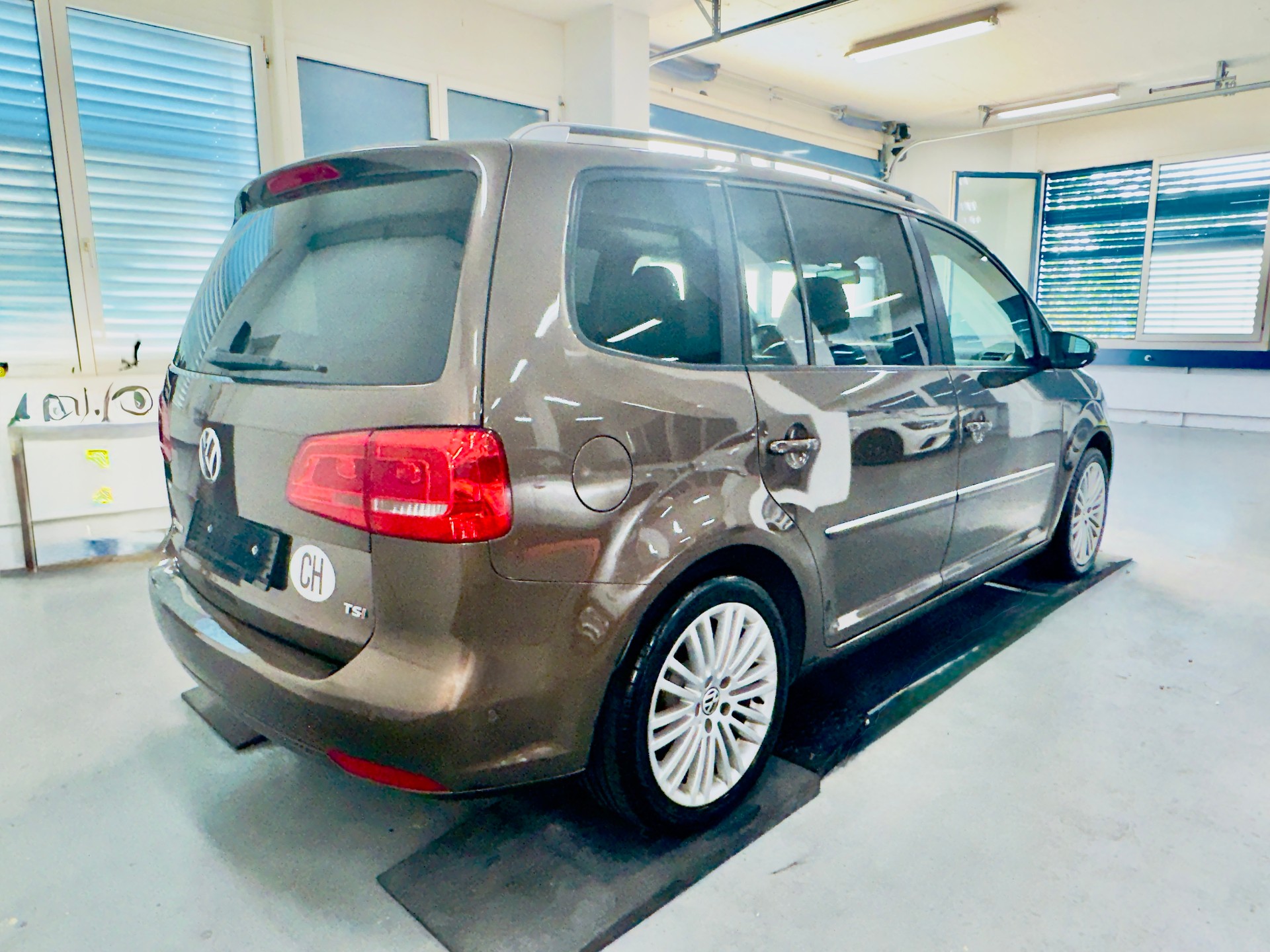VW 1.4 TSI 140 Highline DSG-image-1