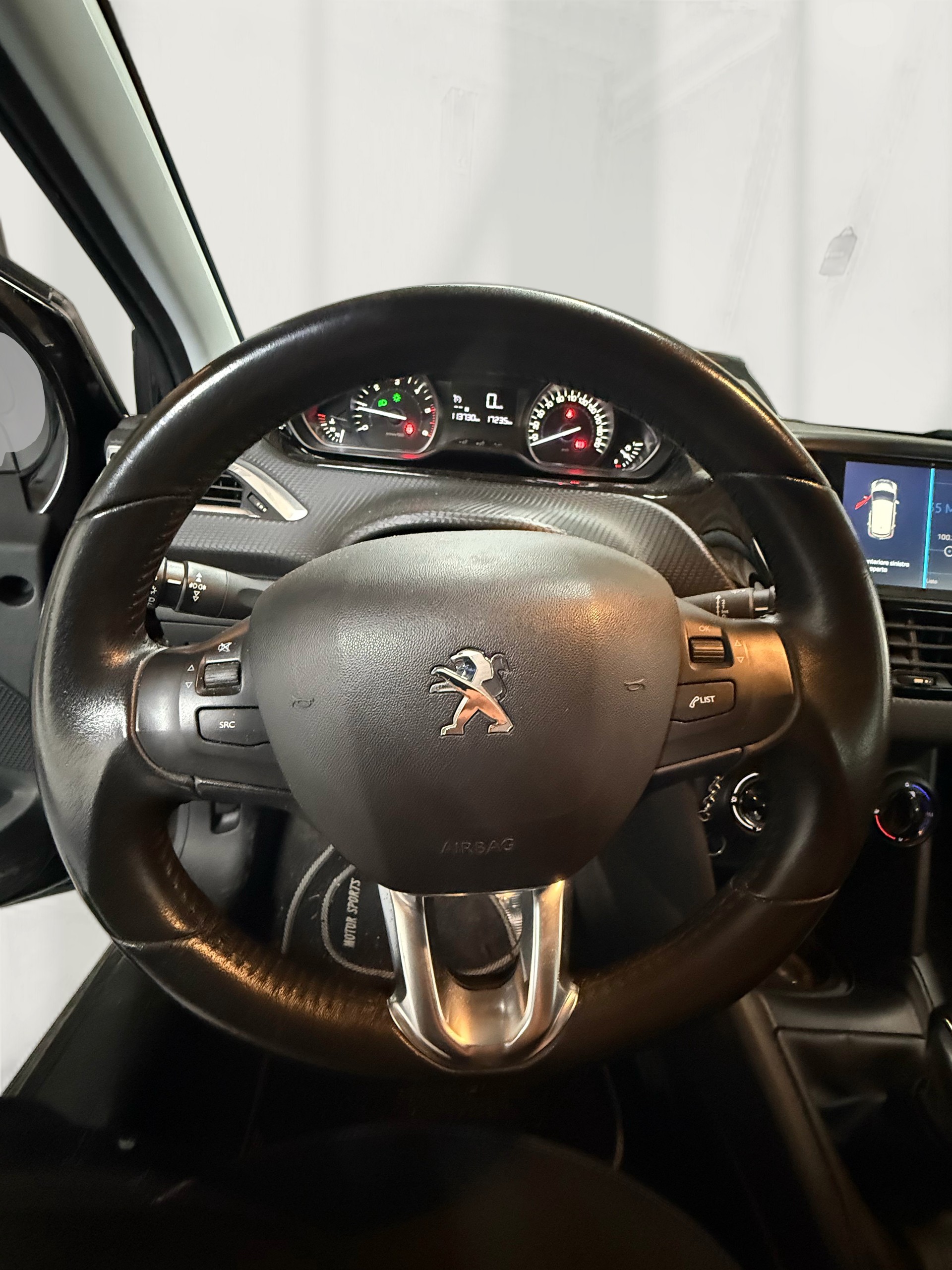 PEUGEOT 208 1.5 BlueHDi Active-image-7