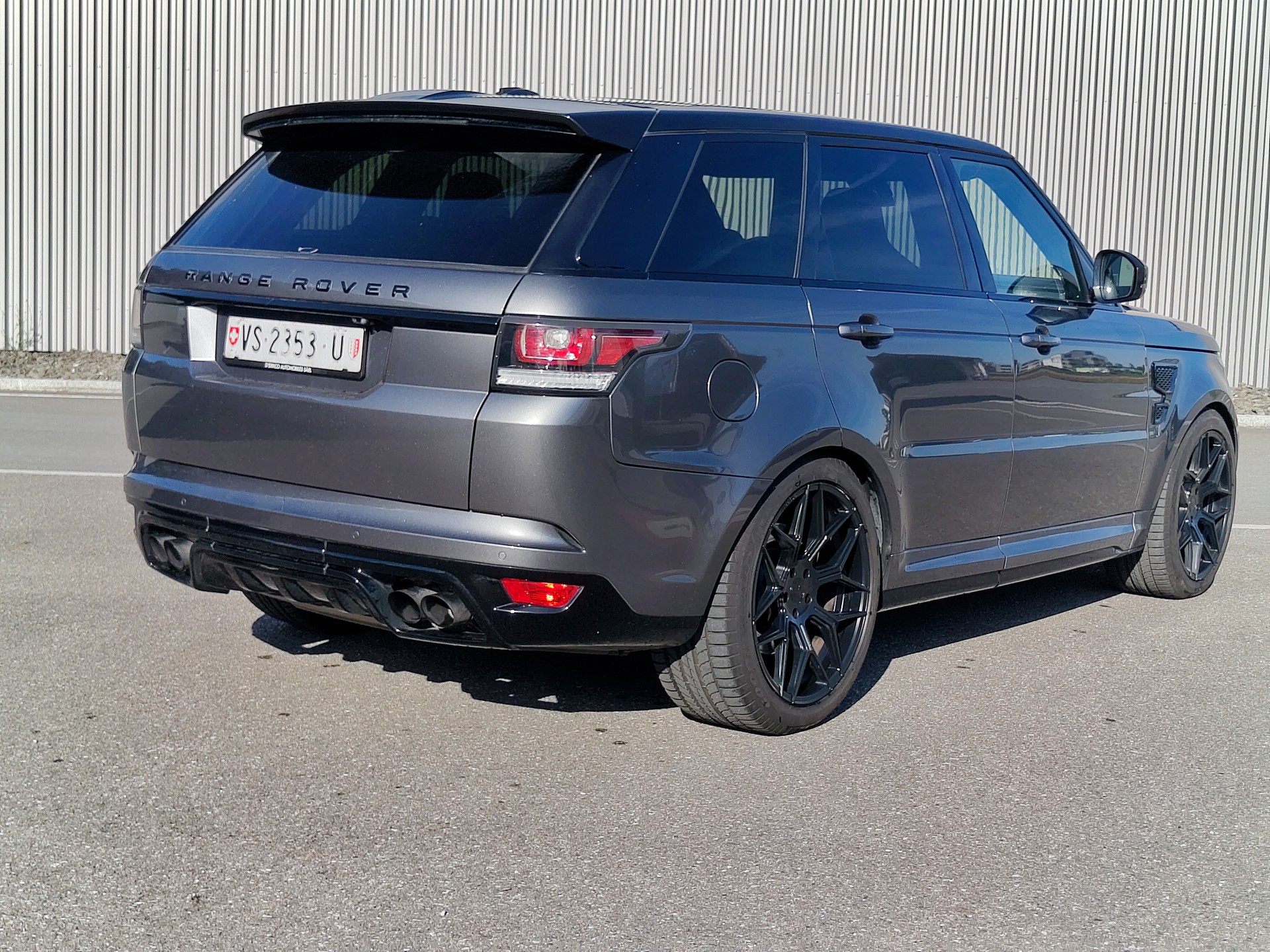 LAND ROVER Range Rover Sport 5.0 V8 SVR-image-3