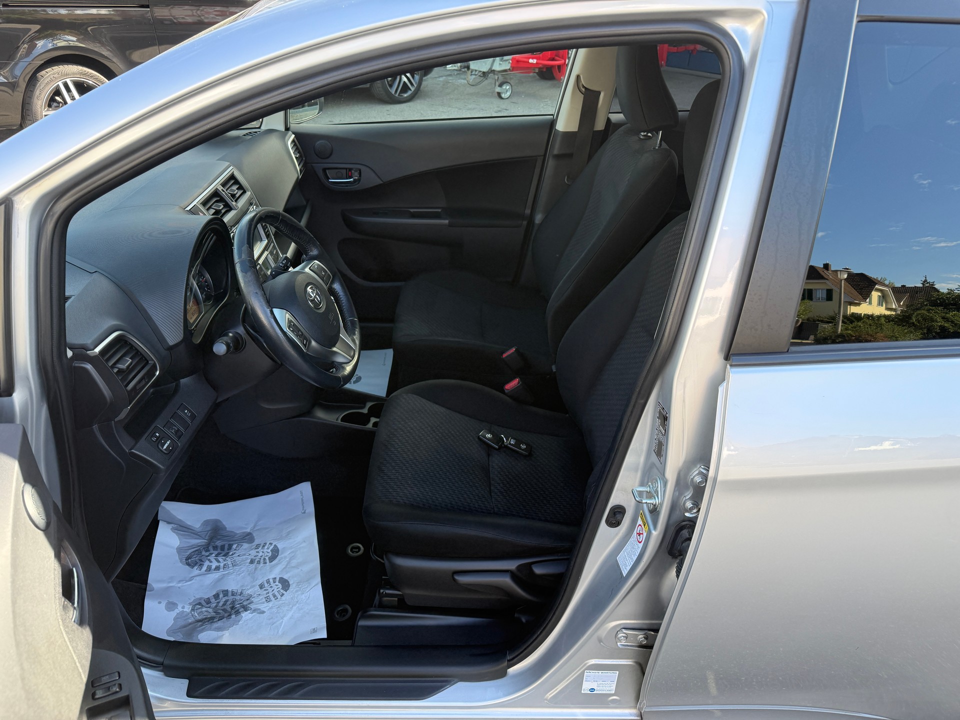 TOYOTA Verso-S 1.33 Linea Sol Multidrive S-image-6