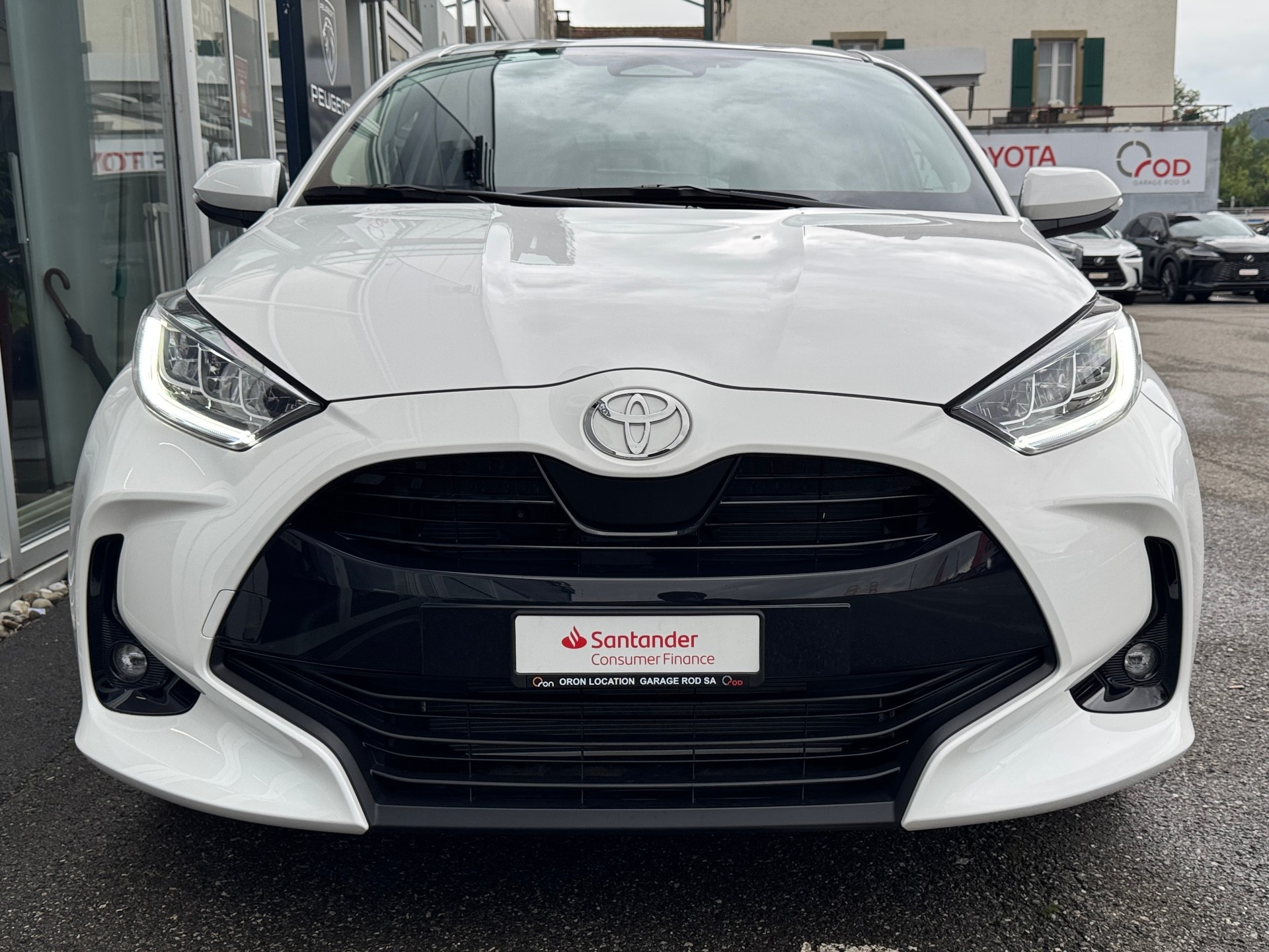 TOYOTA Yaris 1.5 Trend e-CVT-image-1