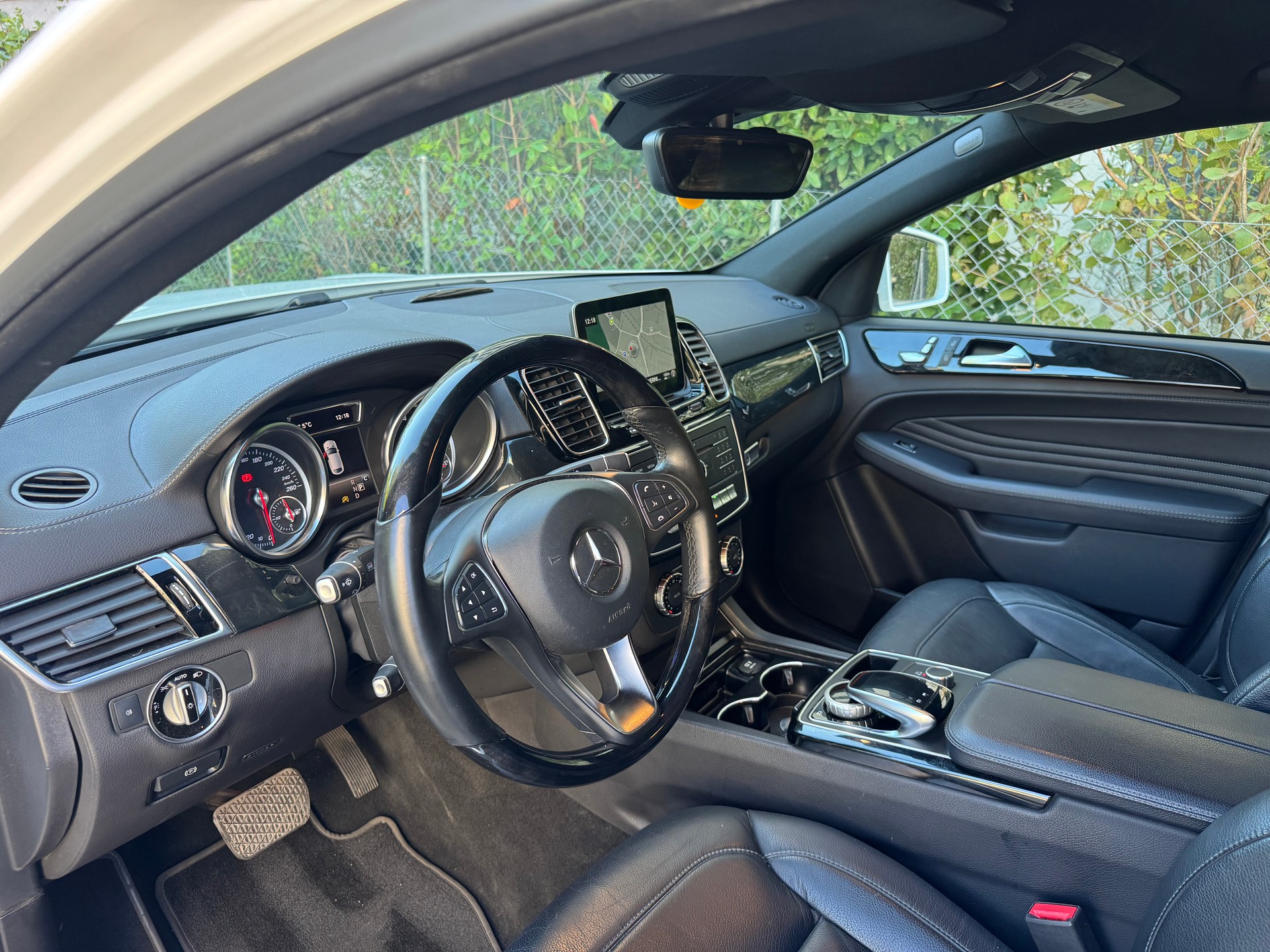 MERCEDES-BENZ GLE Coupé 350 d 4Matic 9G-Tronic-image-6