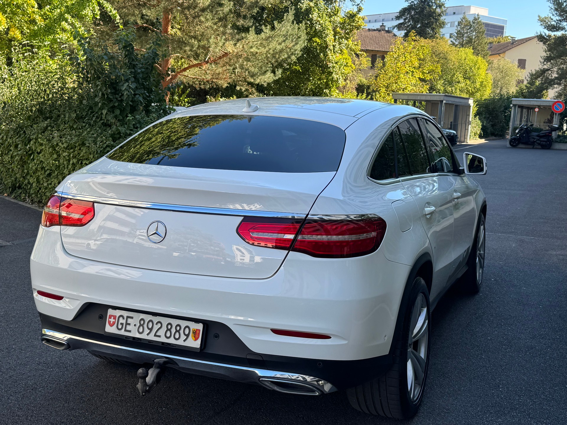 MERCEDES-BENZ GLE Coupé 350 d 4Matic 9G-Tronic-image-5
