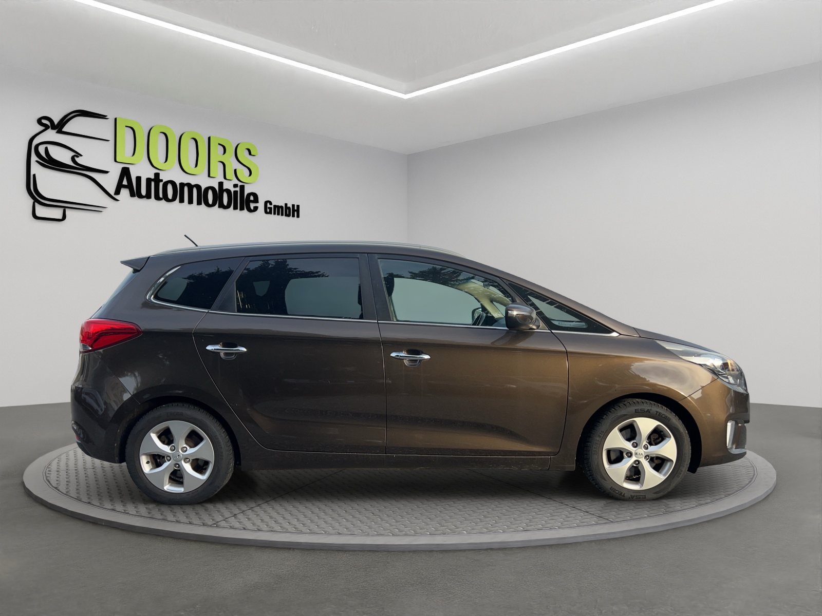 KIA Carens 1.7 CRDi Style-image-7