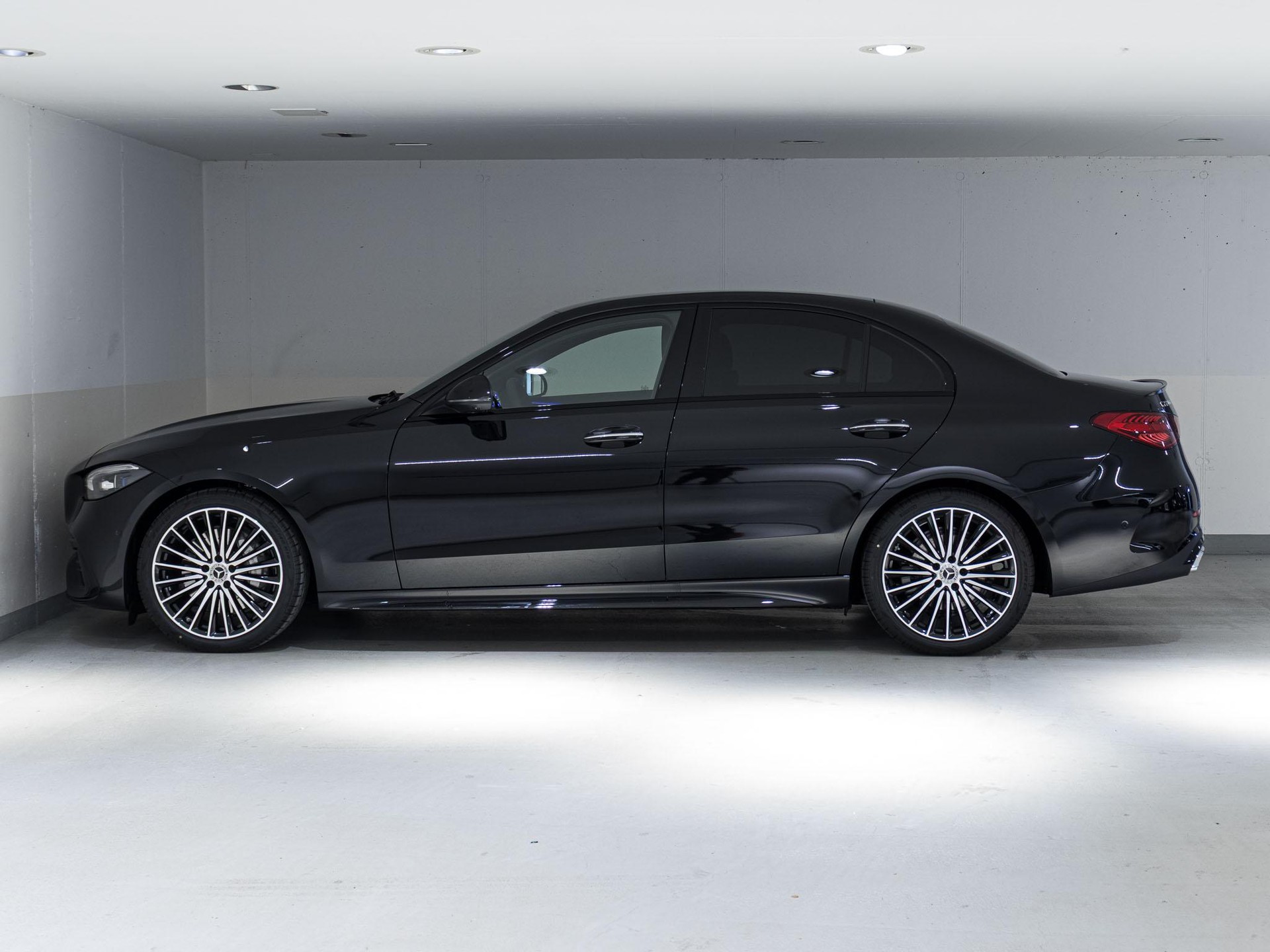 MERCEDES-BENZ C 220 d 4MATIC Swiss Star-image-4