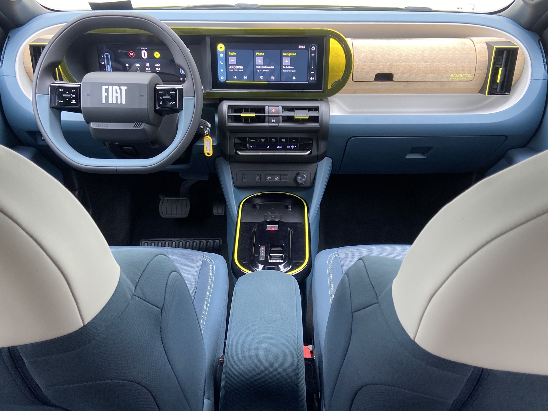 FIAT Grande Panda MHEV La Prima-image-3