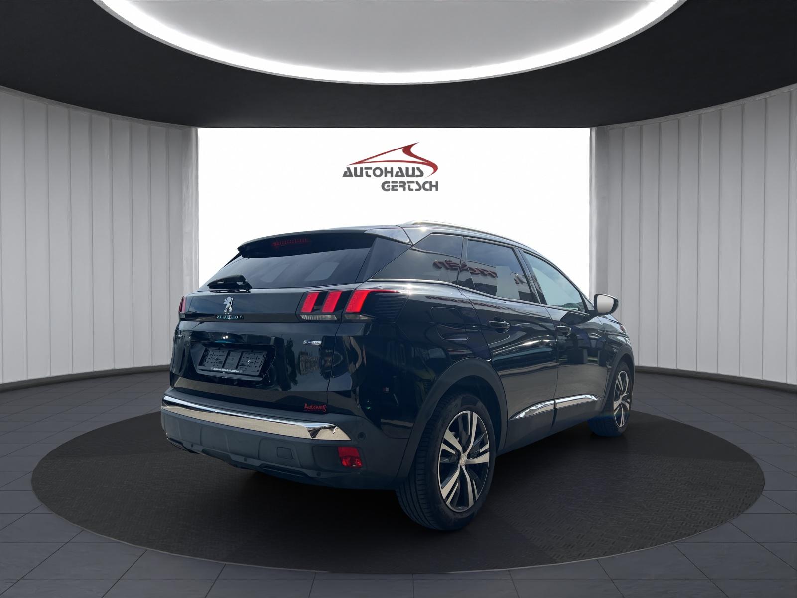 PEUGEOT 3008 1.2 PureTech Allure-image-3