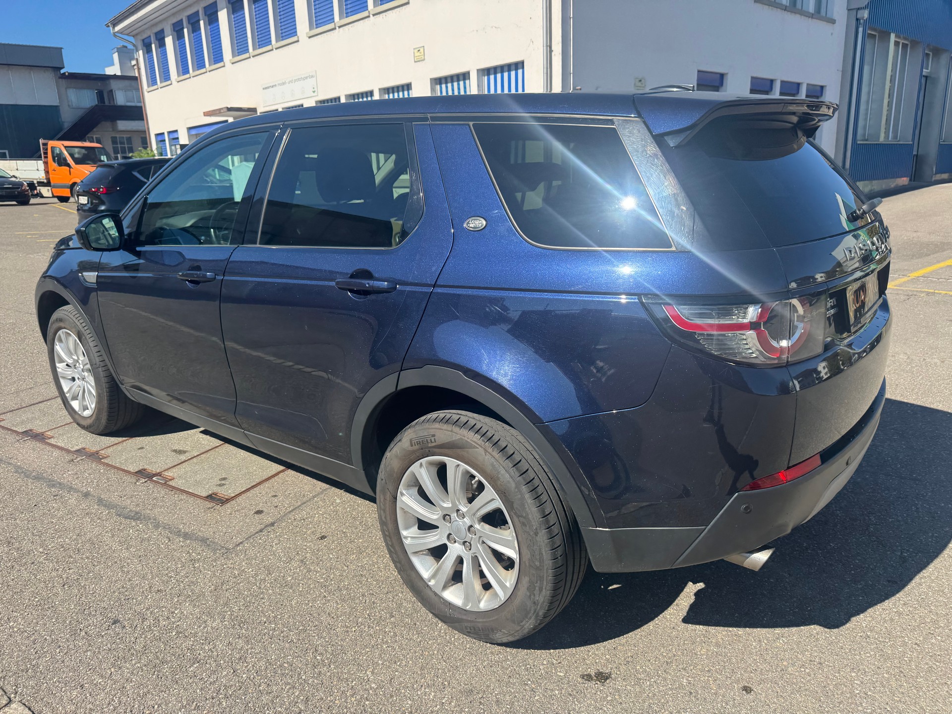 LAND ROVER Discovery Sport 2.0 TD4 HSE AT9-image-5