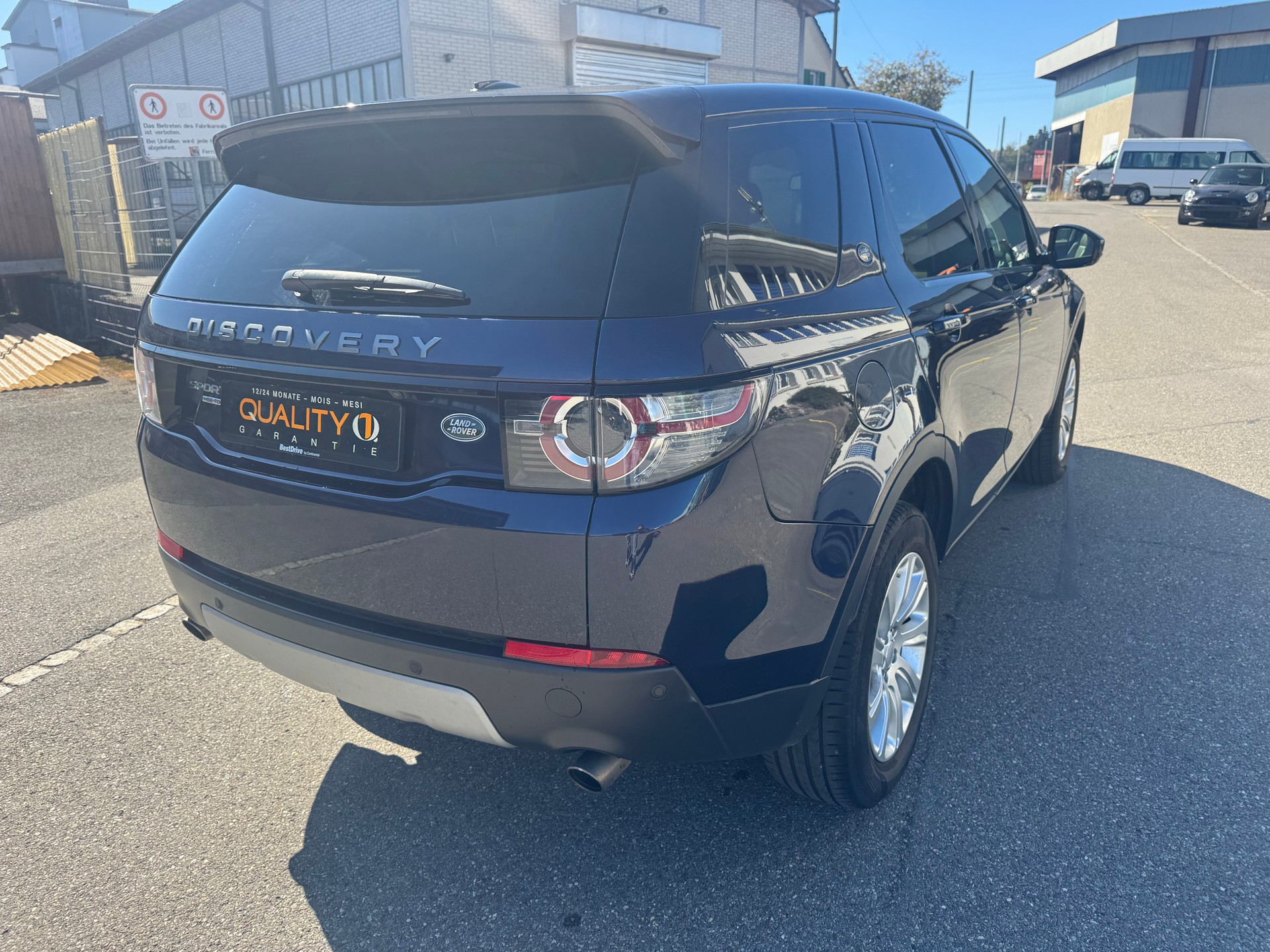 LAND ROVER Discovery Sport 2.0 TD4 HSE AT9-image-3
