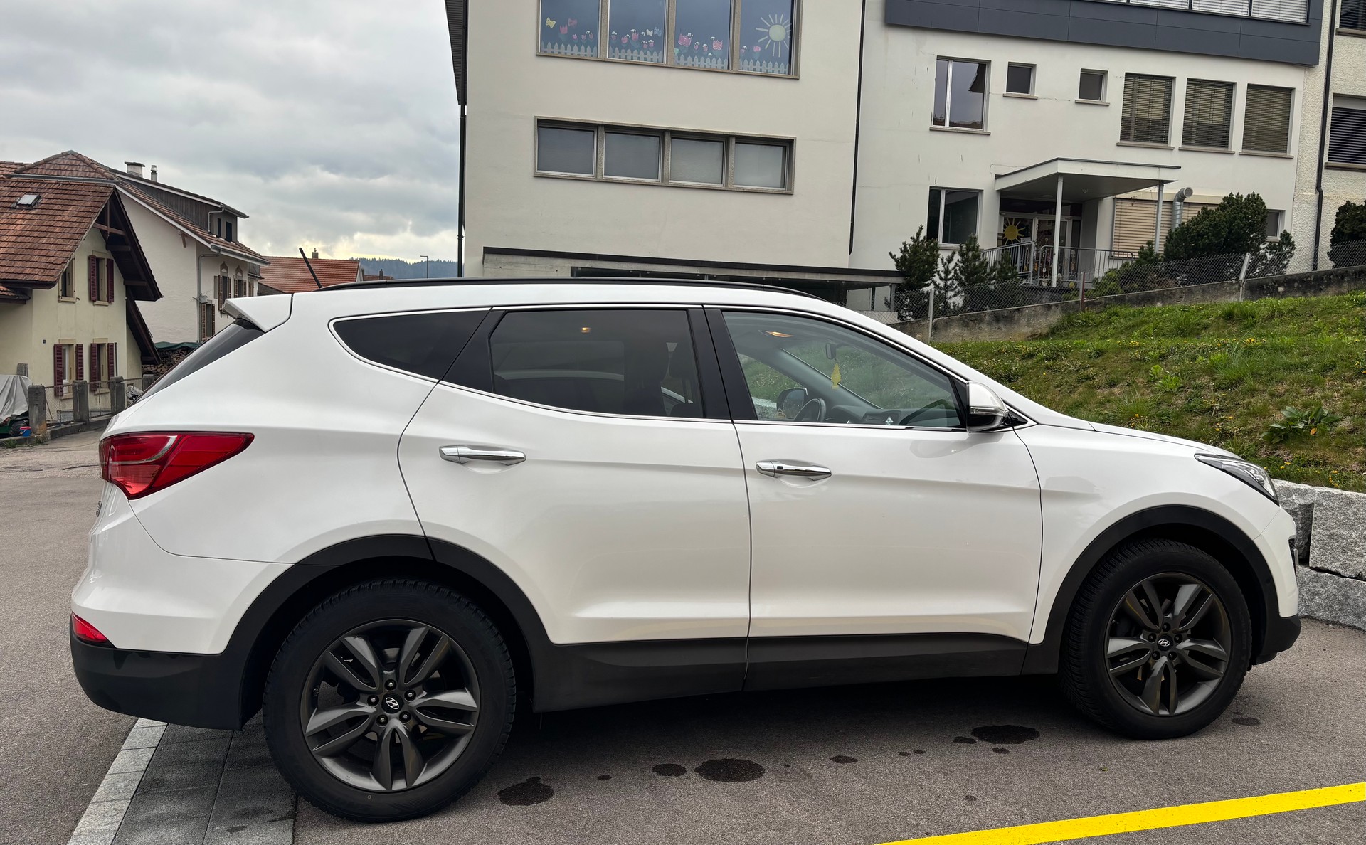 HYUNDAI 2.2 CRDi Amplia 7P-image-3