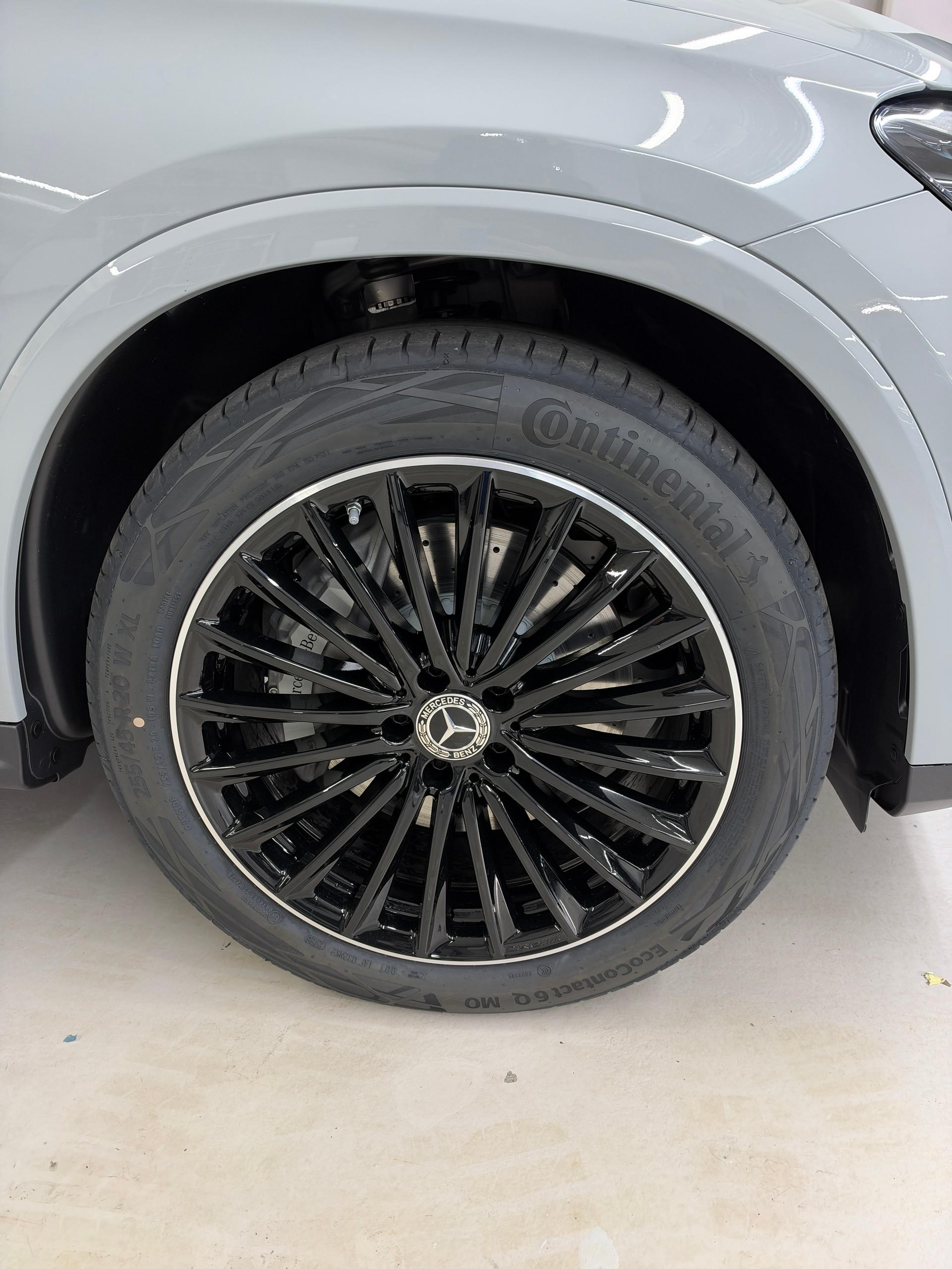 MERCEDES-BENZ GLC 200 4Matic-image-4
