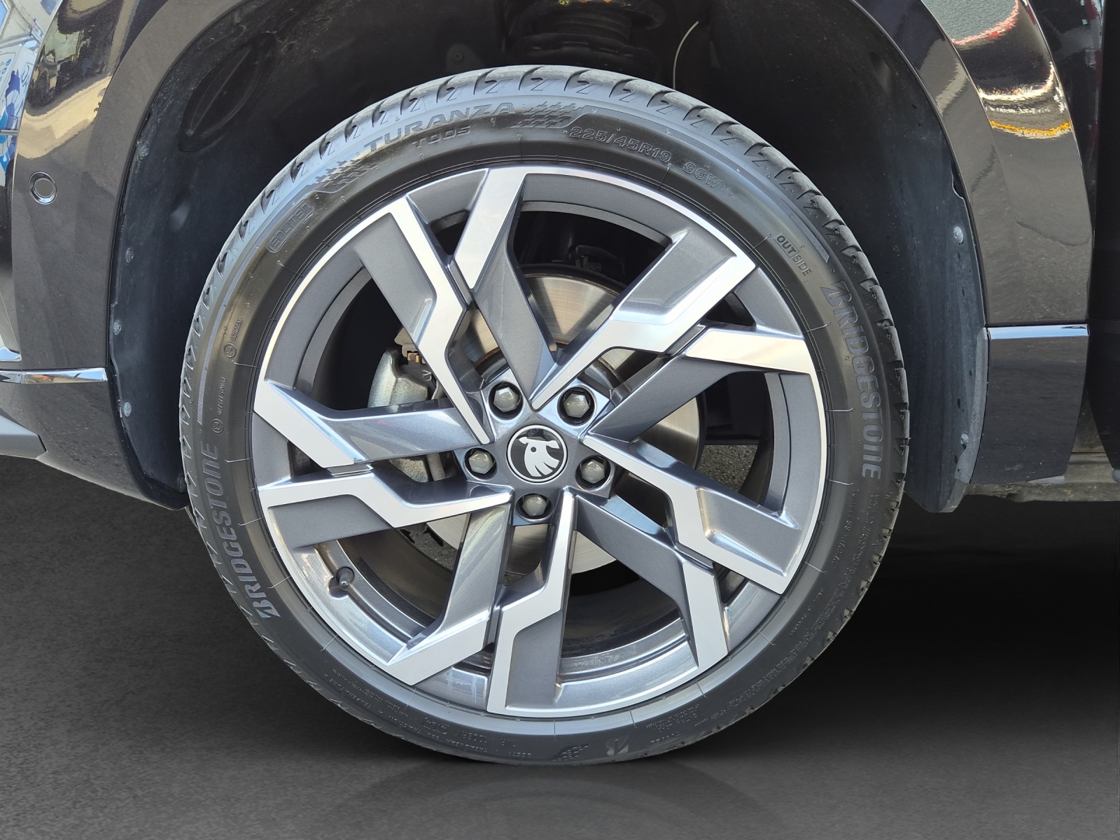 SKODA Karoq 2.0 TSI SportLine 4x4 DSG-image-11