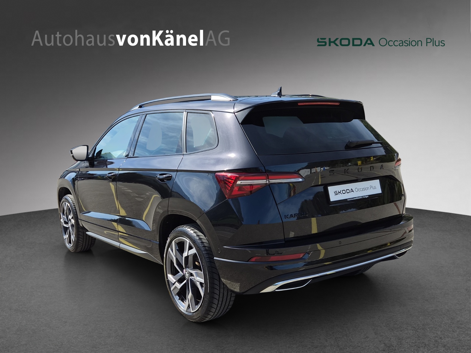 SKODA Karoq 2.0 TSI SportLine 4x4 DSG-image-2