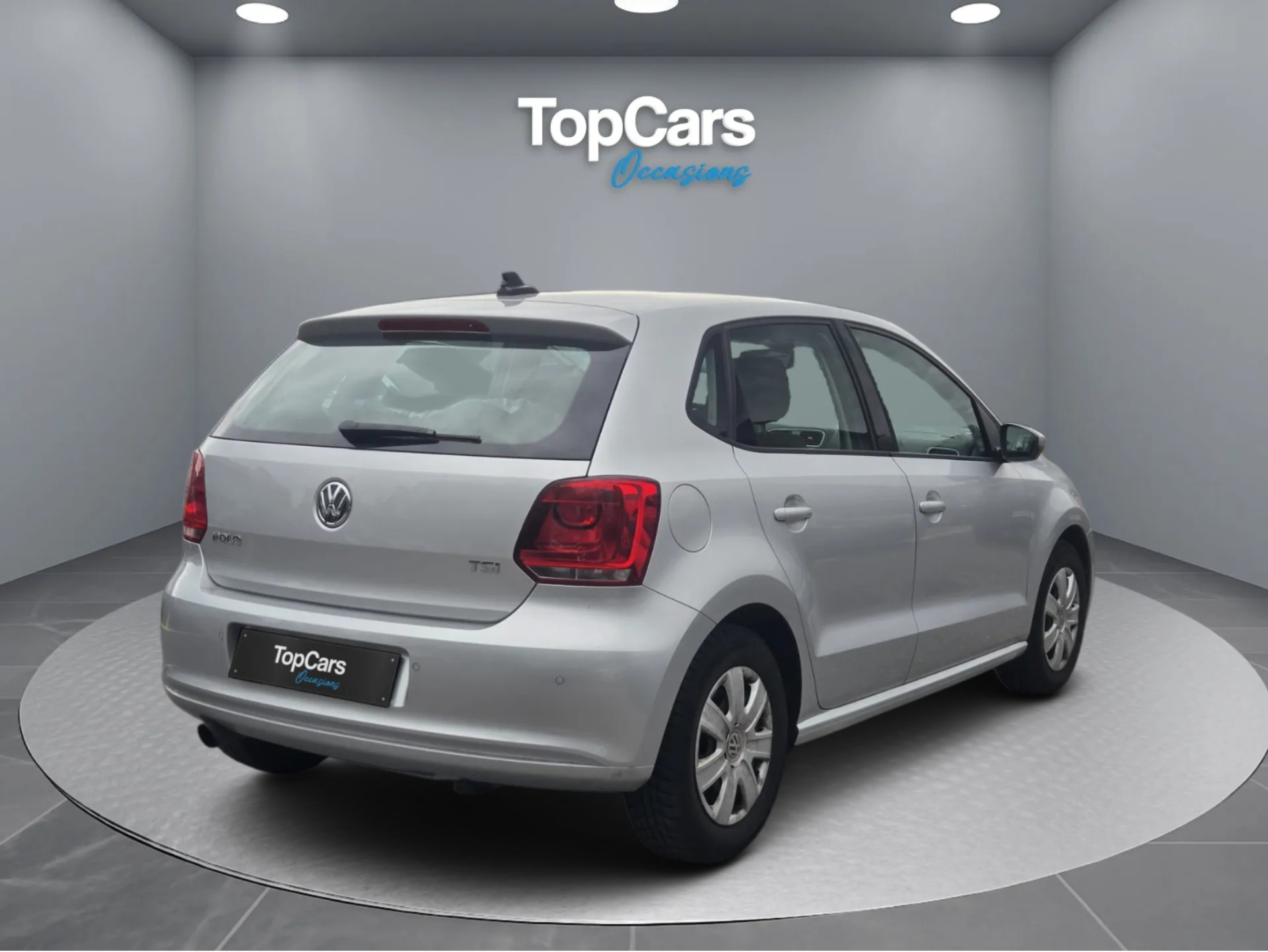 VW Polo 1.2 TSI Trendline DSG * Expertisé (MFK) * Carplay *-image-2