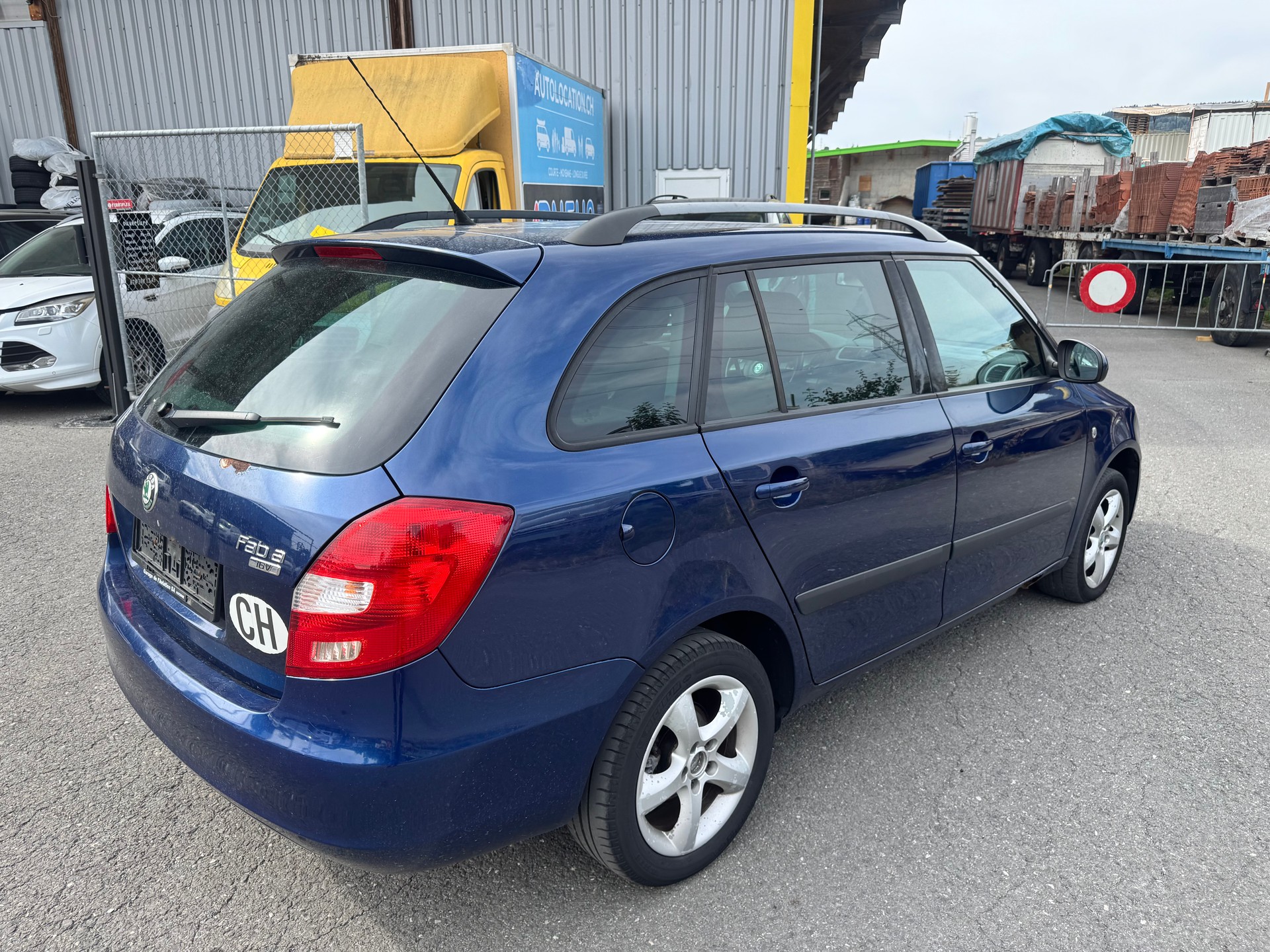 SKODA Fabia 1.6 Elegance-image-6
