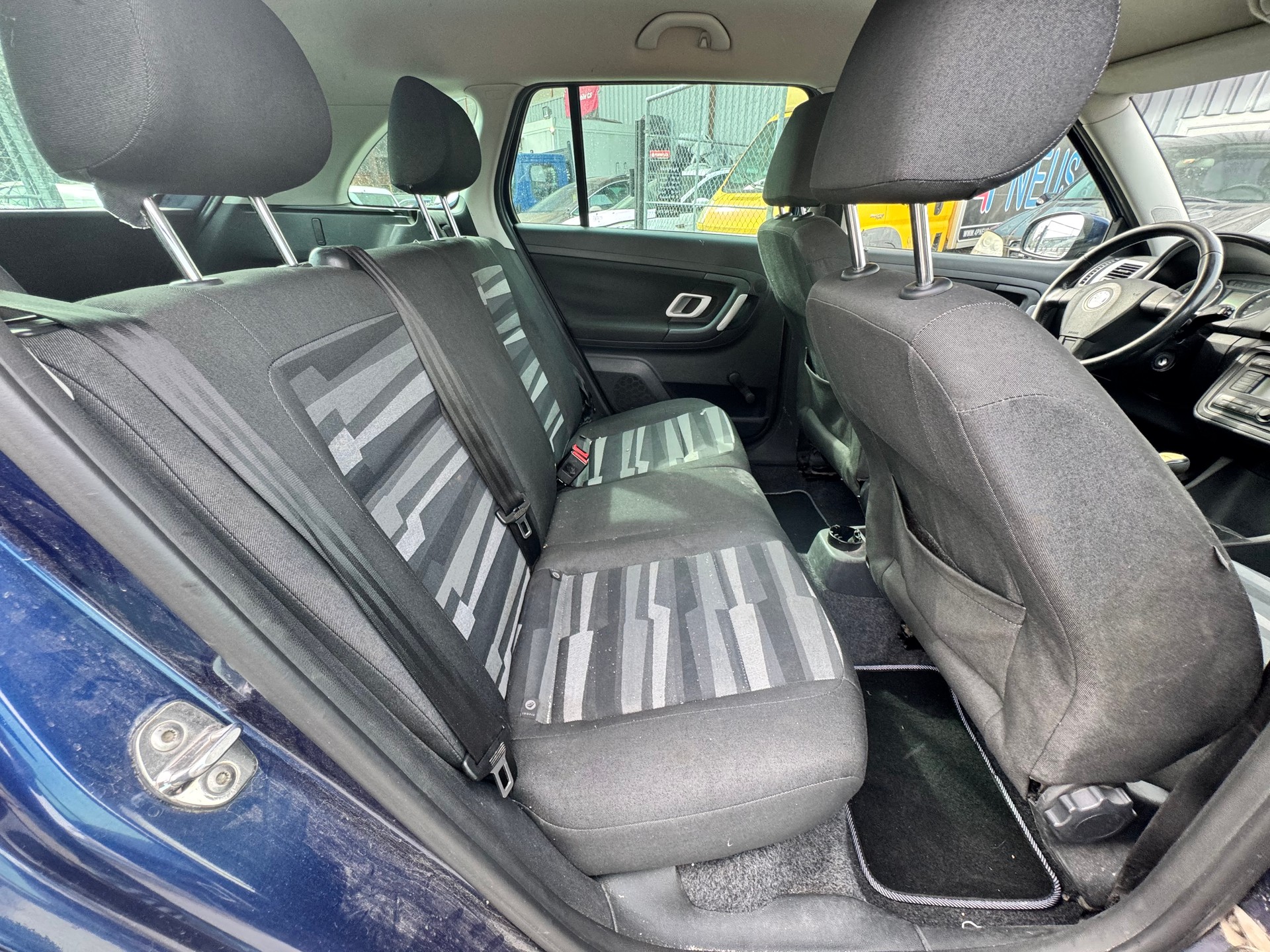 SKODA Fabia 1.6 Elegance-image-14