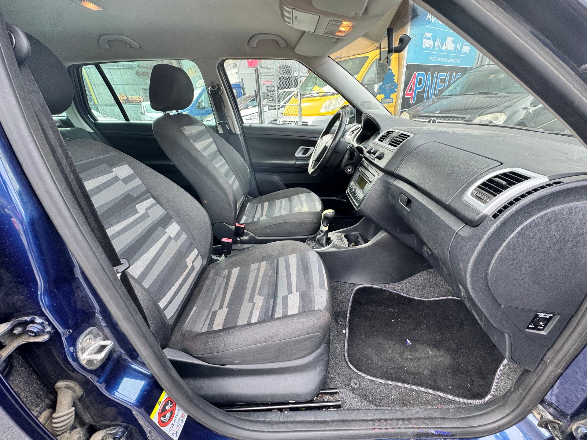 SKODA Fabia 1.6 Elegance-image-11
