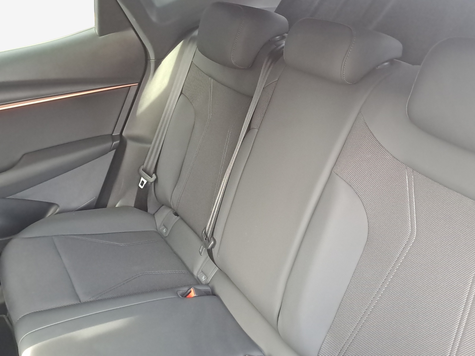 CUPRA Tavascan Type 8 77 kWh VZ-image-12