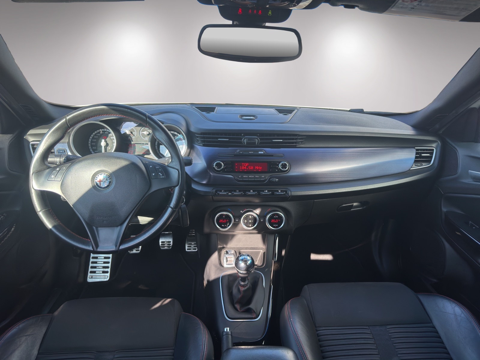 ALFA ROMEO Giulietta 1.4 MultiAir Distinctive-image-8