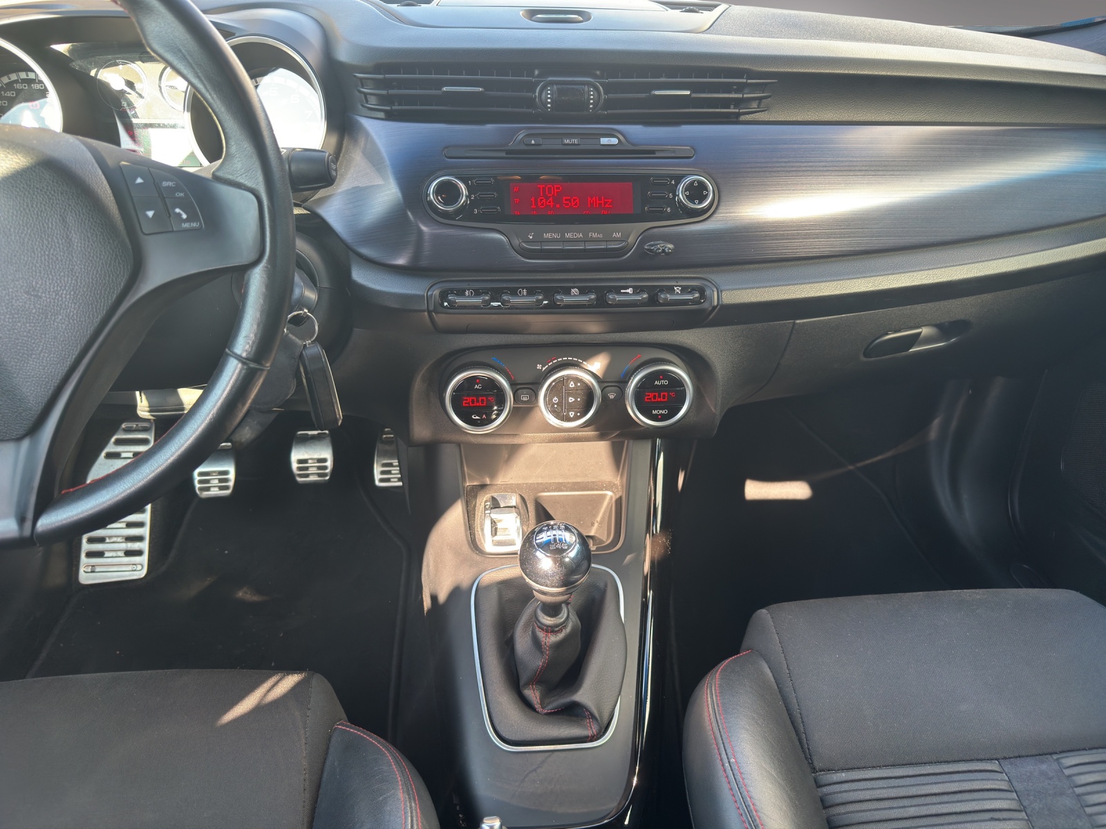 ALFA ROMEO Giulietta 1.4 MultiAir Distinctive-image-12