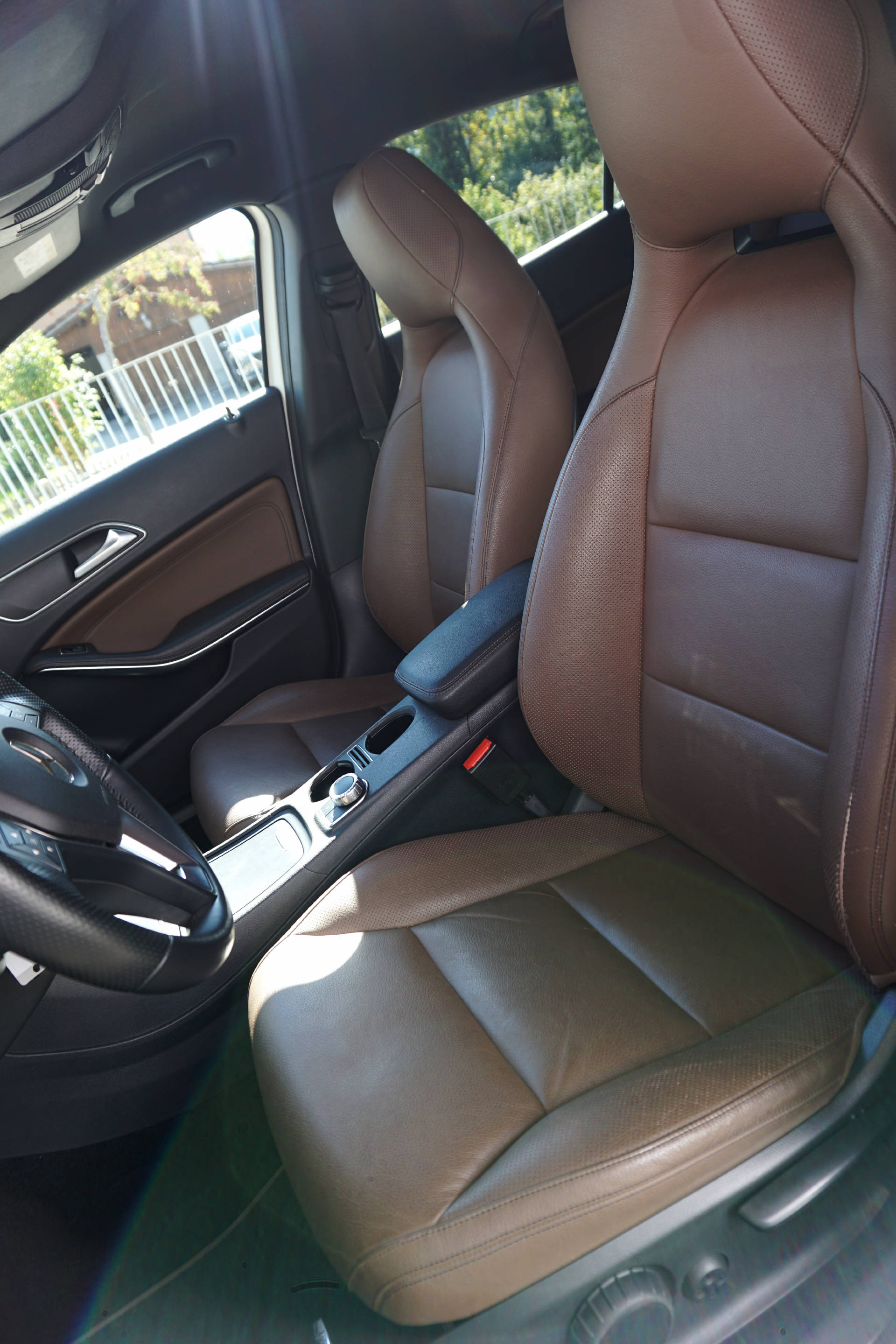 MERCEDES-BENZ GLA 250 Style 4m-image-8