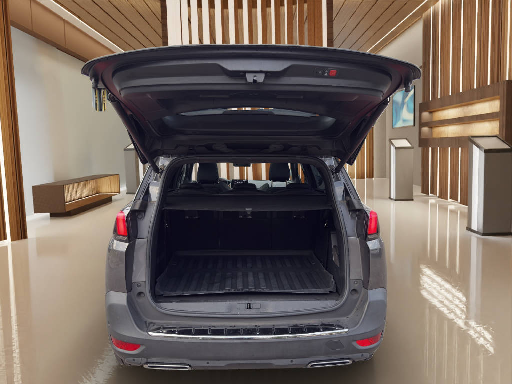 PEUGEOT 5008 1.5 BlueHDi GT Line-image-13