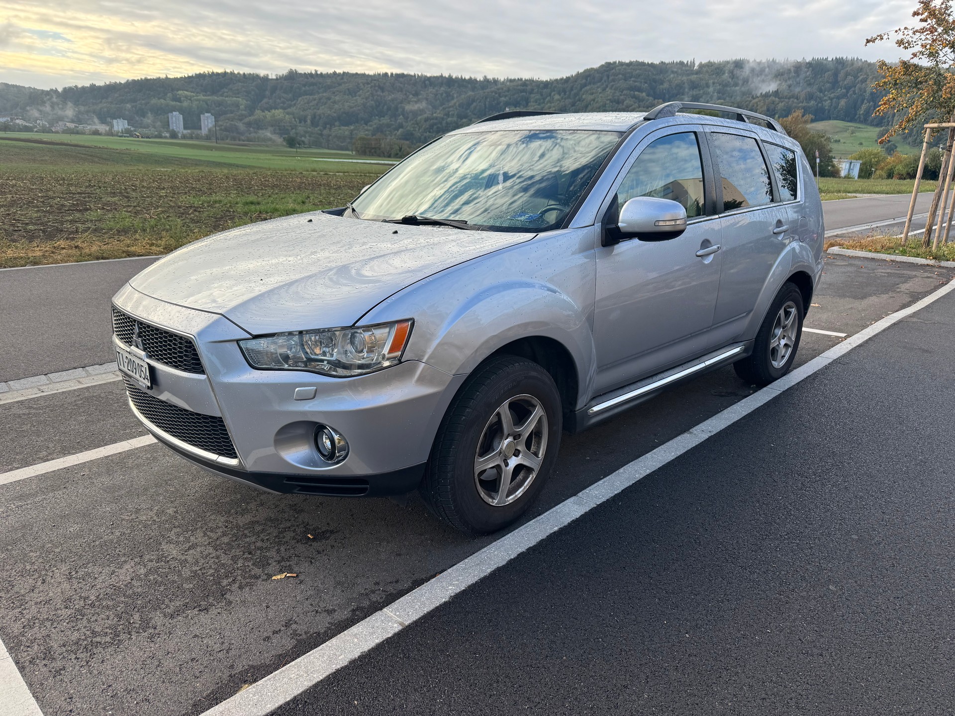 MITSUBISHI Outlander 2.2 DID Jubilé35 4WD TC-SST-image-0