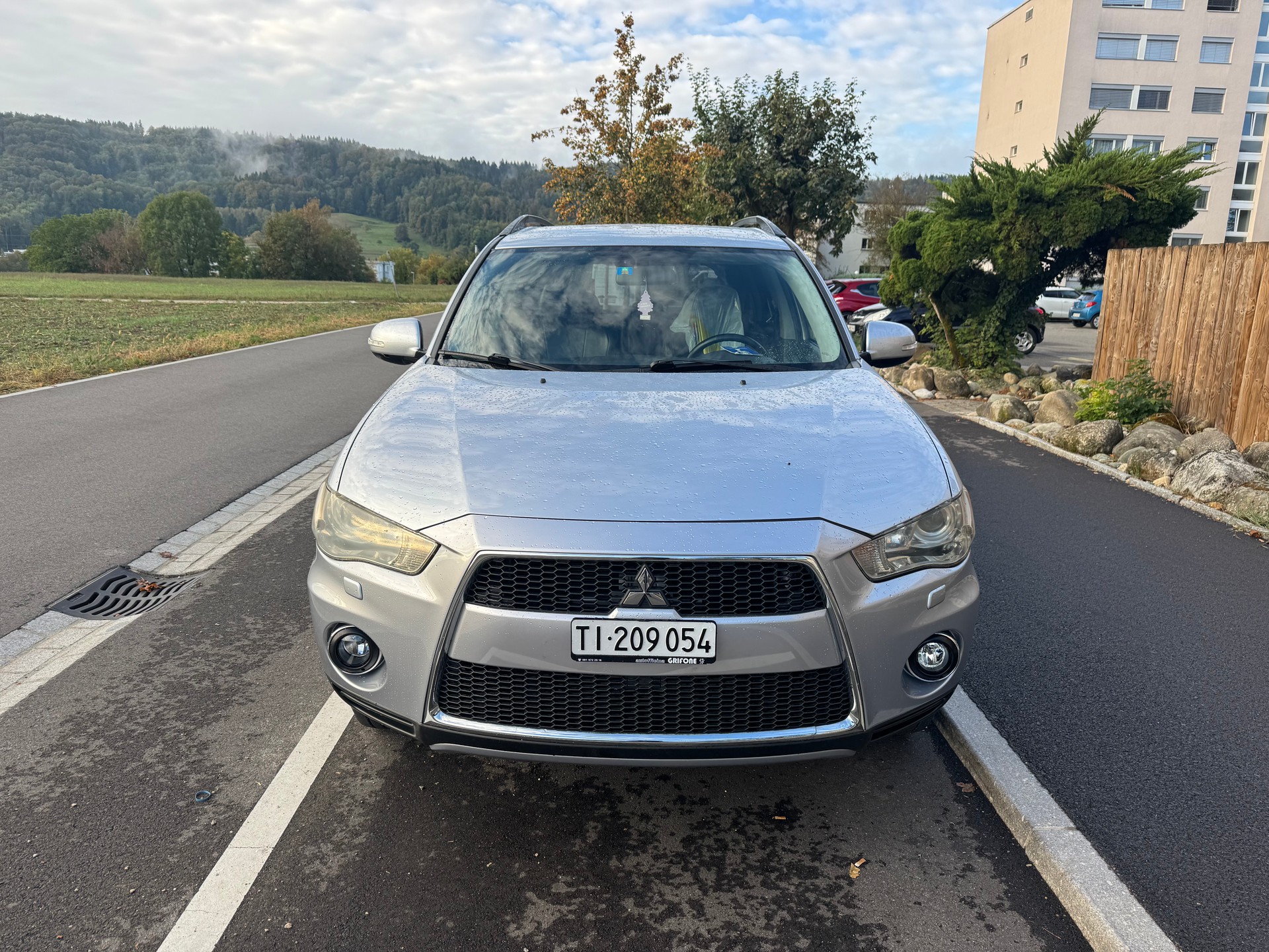 MITSUBISHI Outlander 2.2 DID Jubilé35 4WD TC-SST-image-1