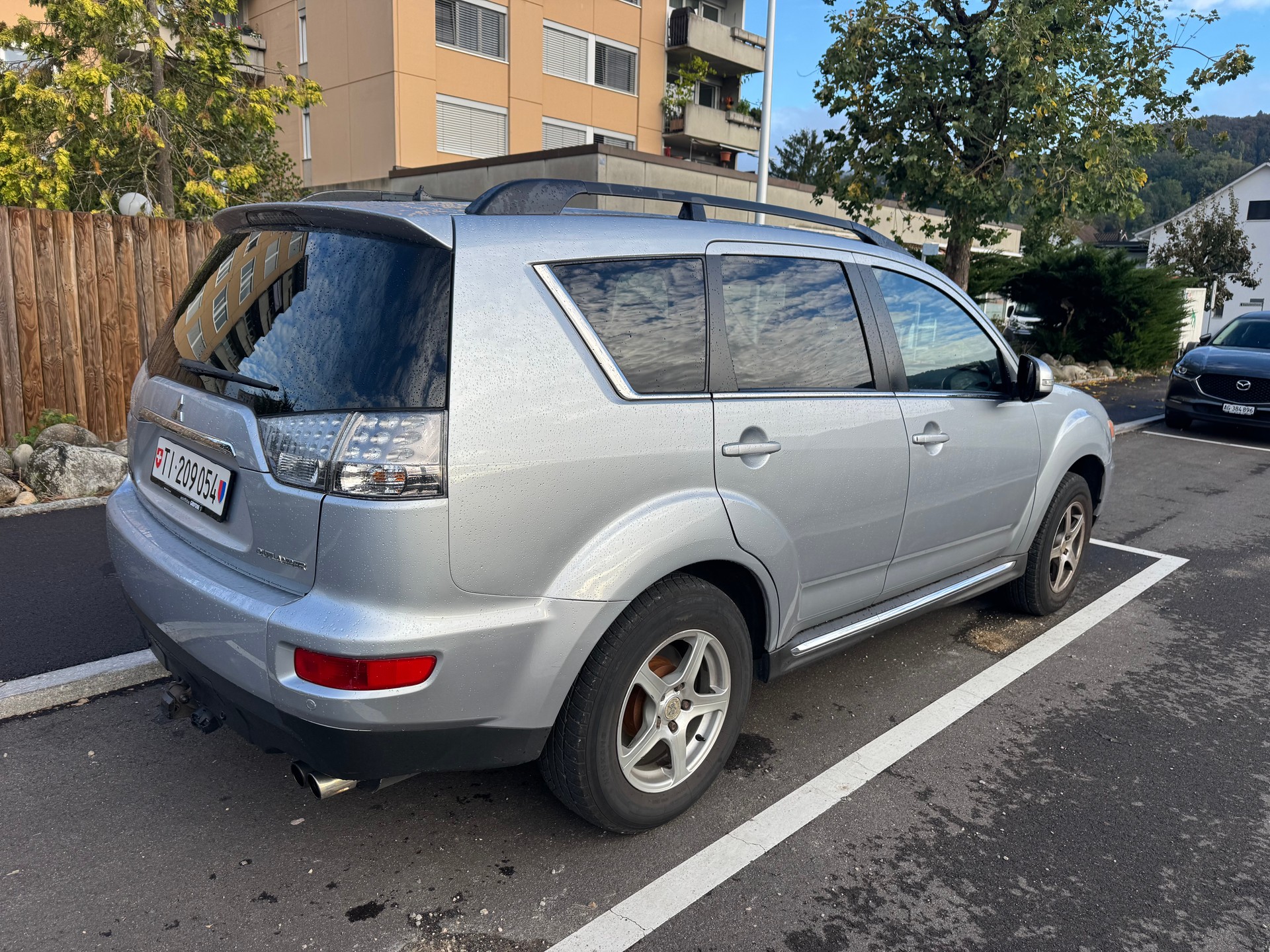 MITSUBISHI Outlander 2.2 DID Jubilé35 4WD TC-SST-image-3