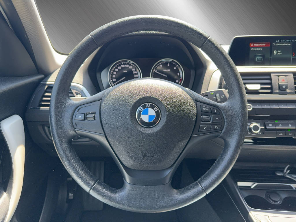 BMW 116d **CH Fahrzeug**-image-8