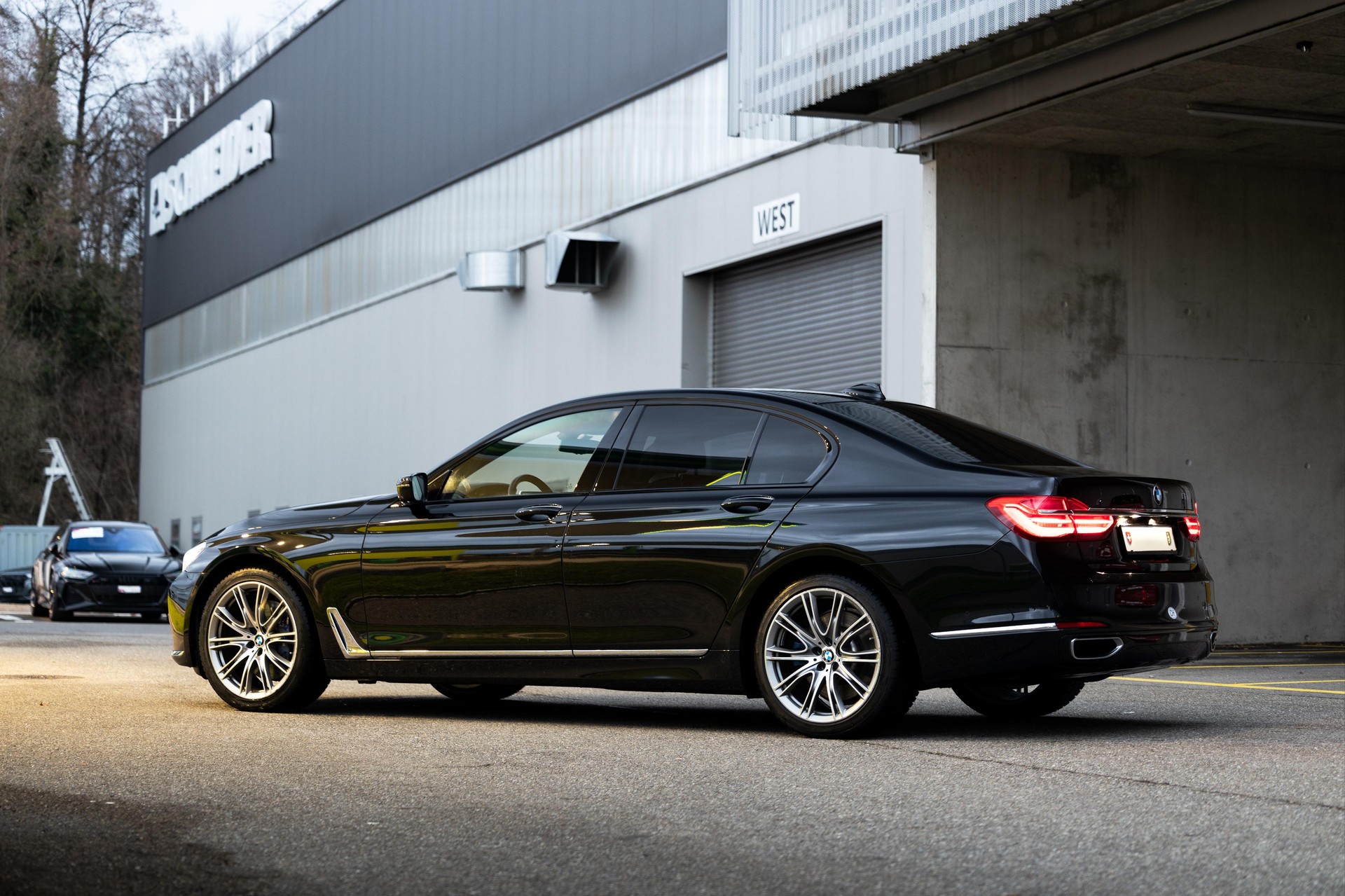 BMW 740d xDrive-image-0