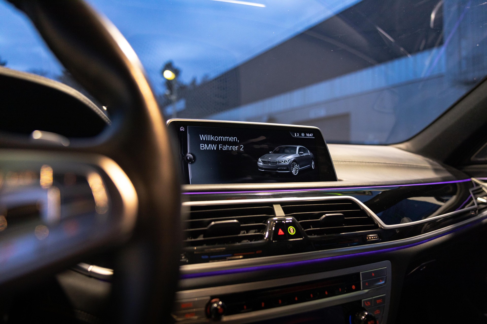 BMW 740d xDrive-image-4