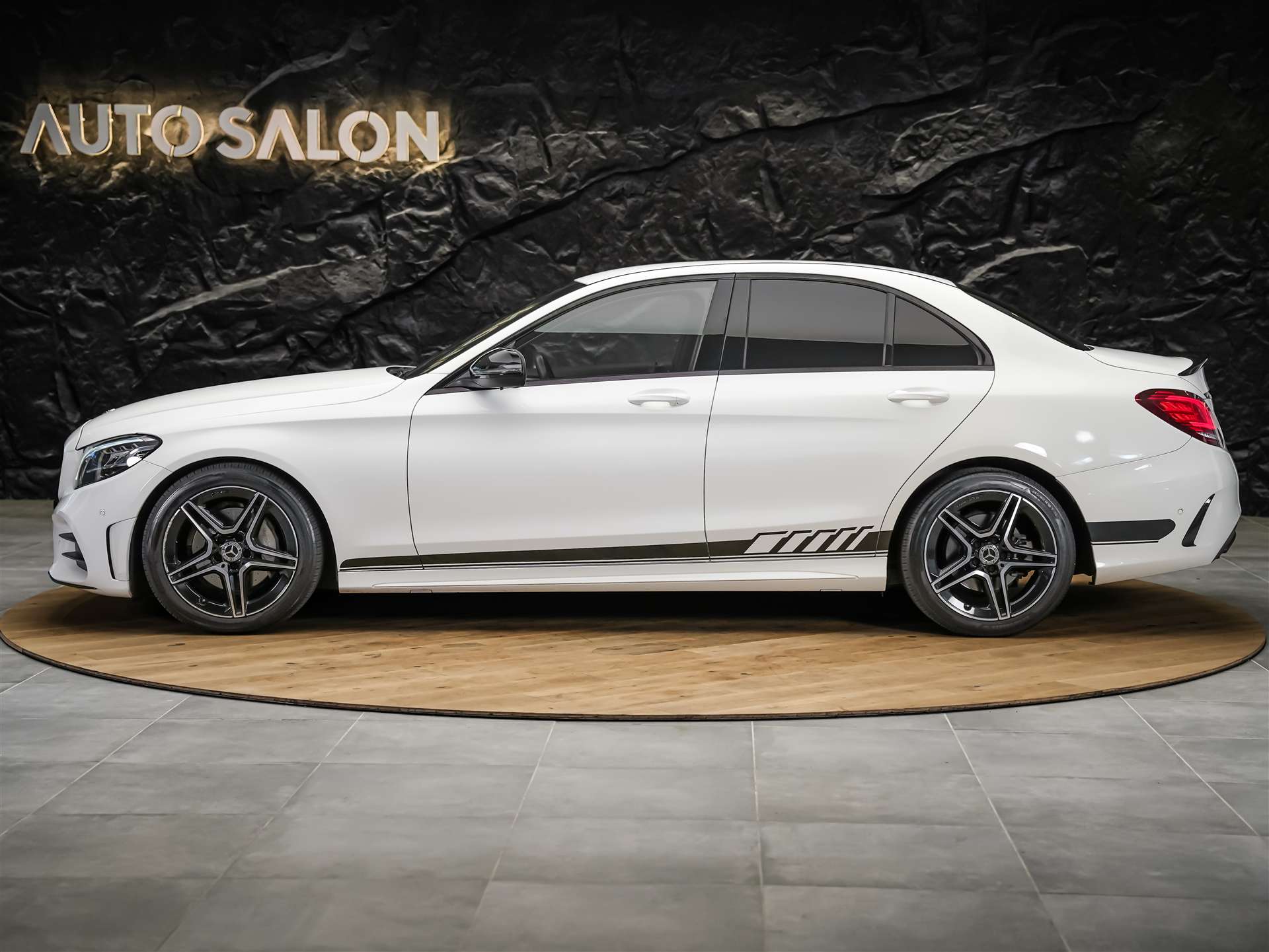 MERCEDES-BENZ C 200 AMG Line 9G-Tronic *Facelift*Sternenhimmel*LED Scheinwerfer*Assistenten*-image-2