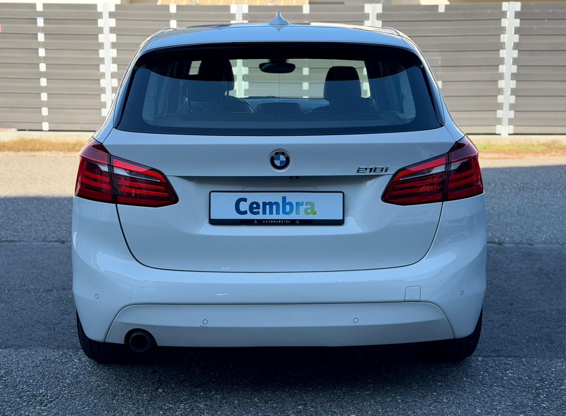 BMW 218i Active Tourer Steptronic-image-4