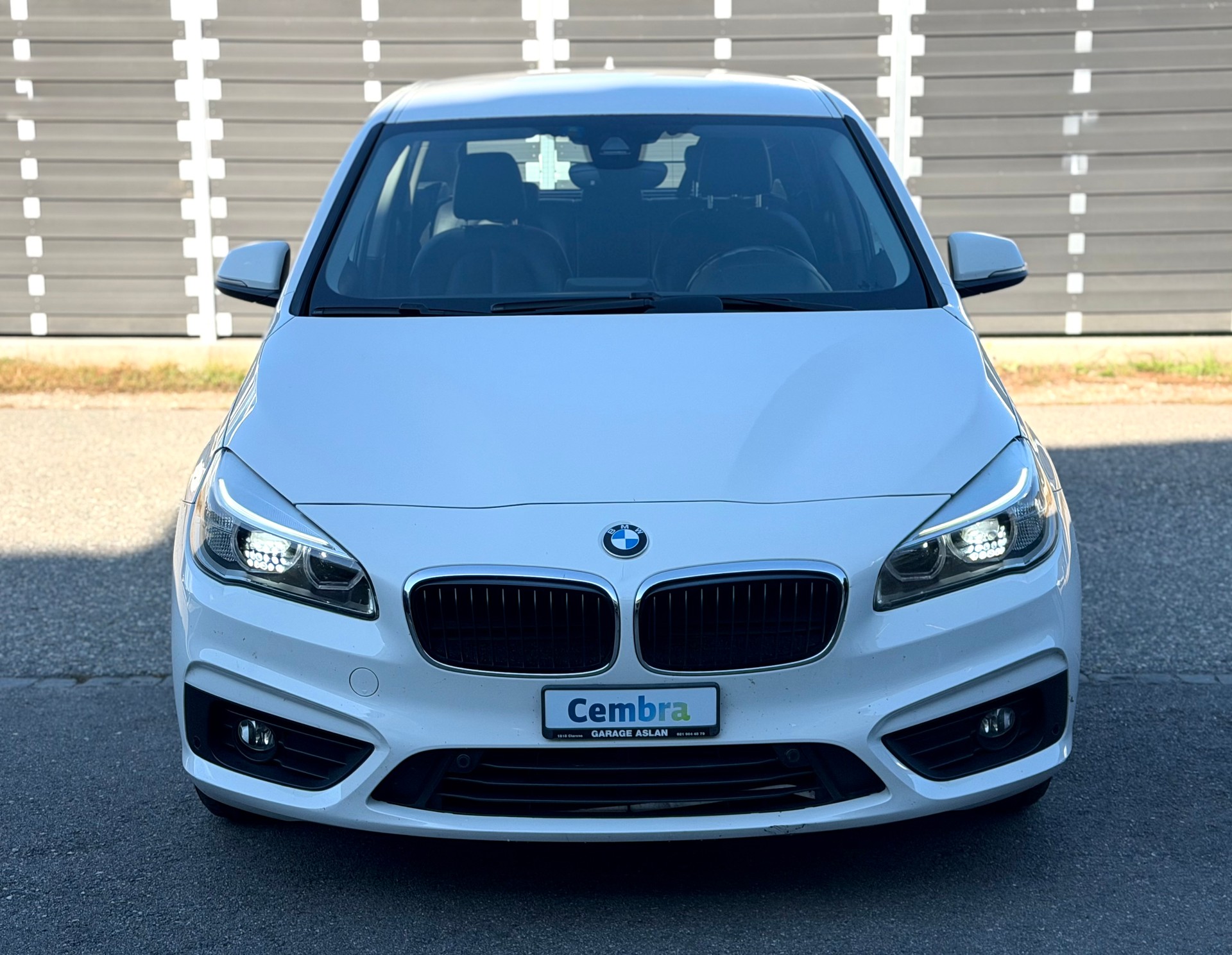 BMW 218i Active Tourer Steptronic-image-1
