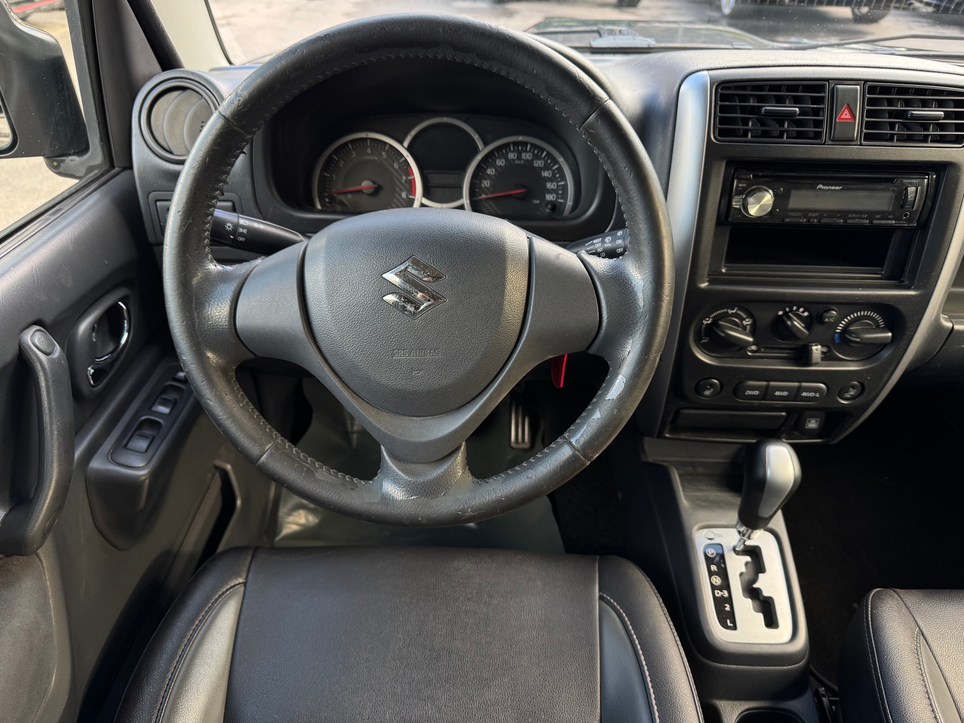 SUZUKI Jimny 1.3 16V Sergio Cellano Automatic-image-12