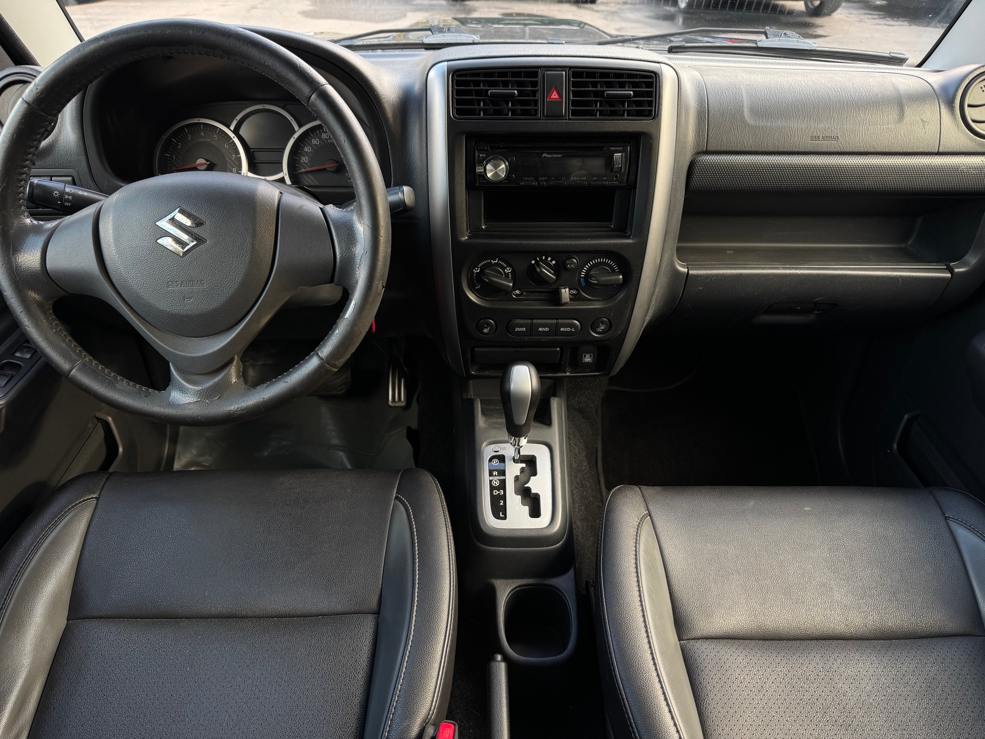 SUZUKI Jimny 1.3 16V Sergio Cellano Automatic-image-11