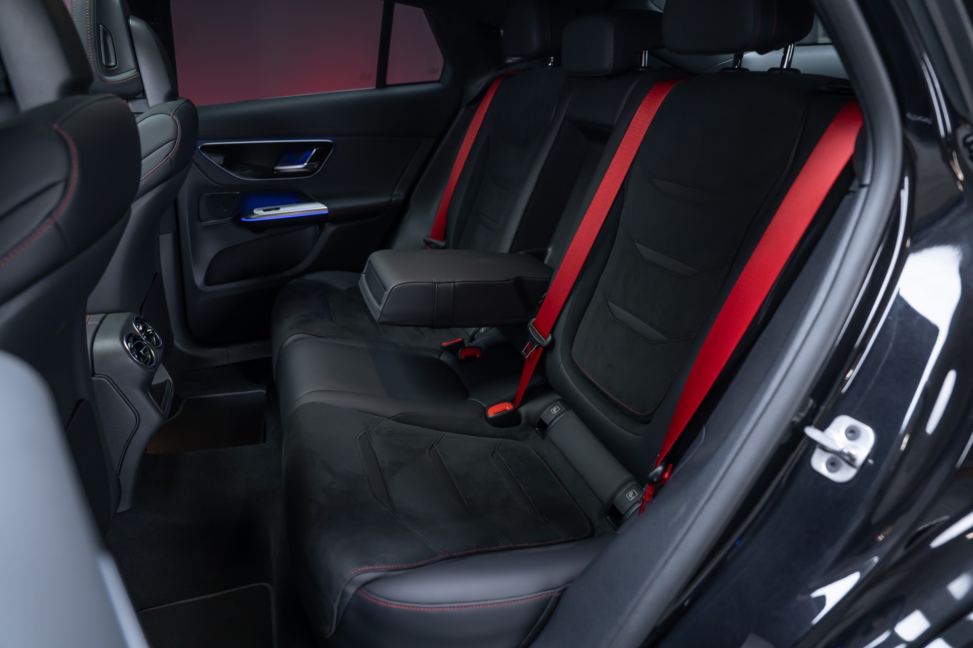 MERCEDES-BENZ GLC 43 AMG Executive Edition 4matic Coupé / Panorama-Schiebedach / Performance-Auspuff / 360° Kamera-image-21
