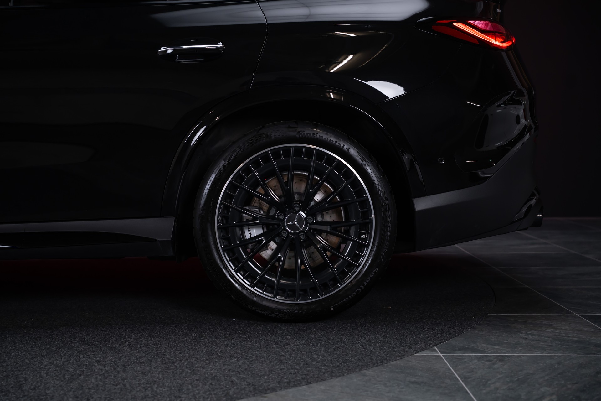 MERCEDES-BENZ GLC 43 AMG Executive Edition 4matic Coupé / Panorama-Schiebedach / Performance-Auspuff / 360° Kamera-image-12