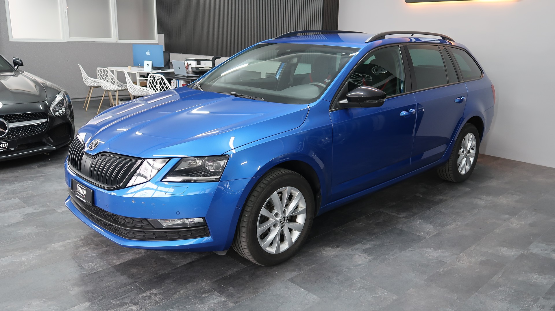 SKODA Octavia Combi 2.0 TDI 4x4 DSG / CH / EXPERTISE / MFK-image-2