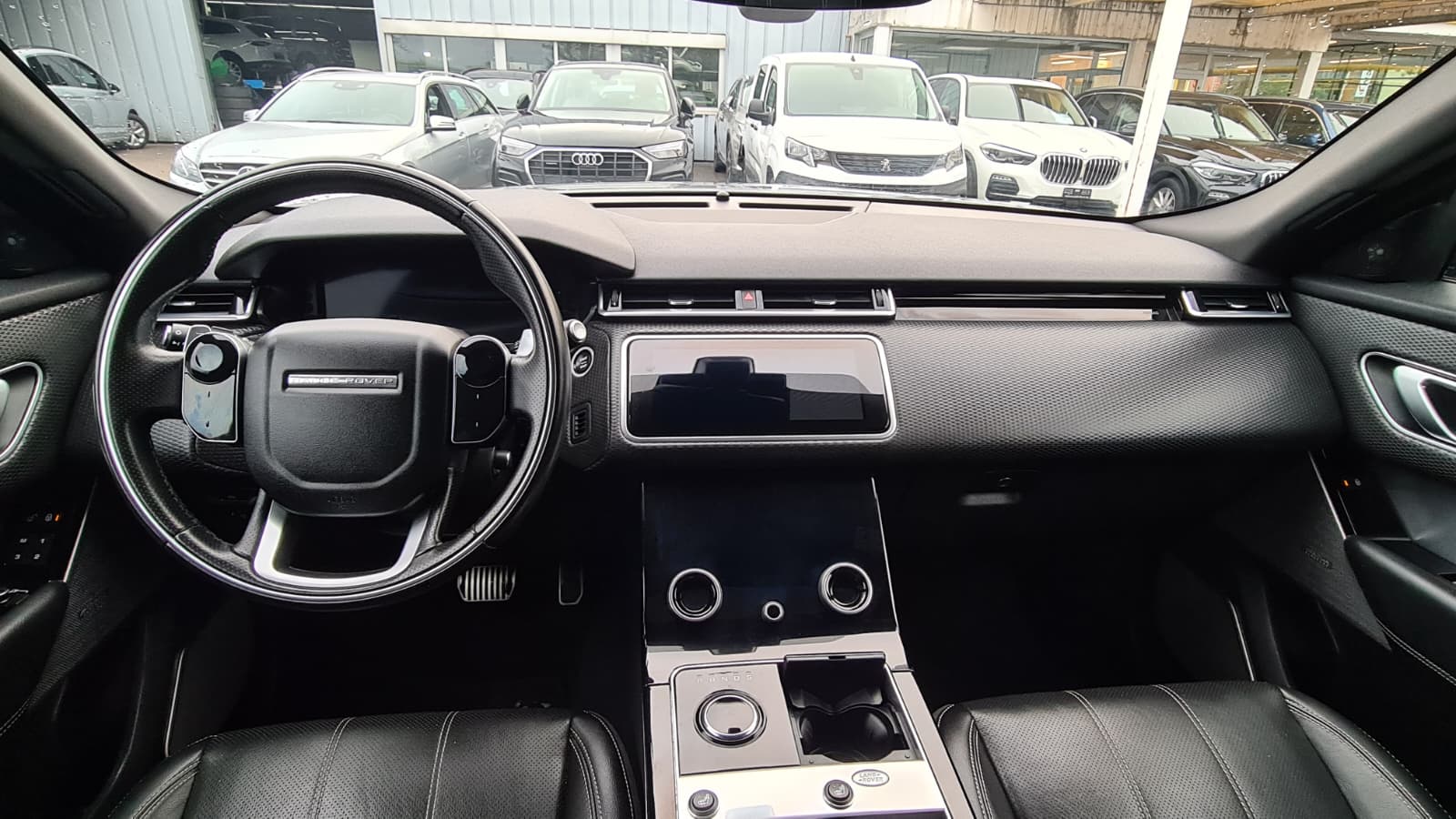 LAND ROVER Range Rover Velar R-Dynamic D 240 SE Automatic ** Voll-Leder ** Gr-Navi ** RF-Kamera 360° ** Panorama-Glasdach ** PDC ** Ab MFK-image-19