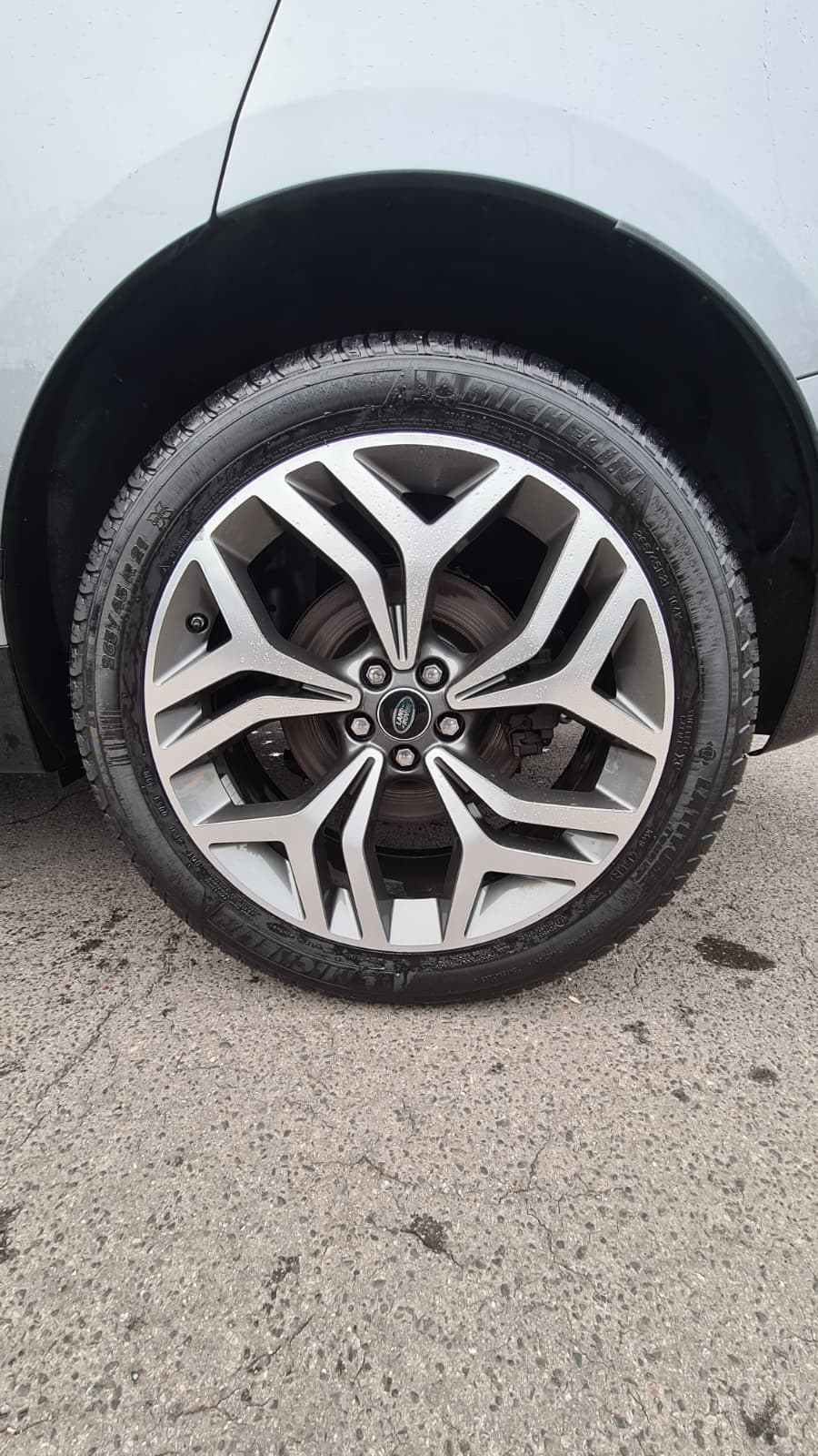 LAND ROVER Range Rover Velar R-Dynamic D 240 SE Automatic ** Voll-Leder ** Gr-Navi ** RF-Kamera 360° ** Panorama-Glasdach ** PDC ** Ab MFK-image-24